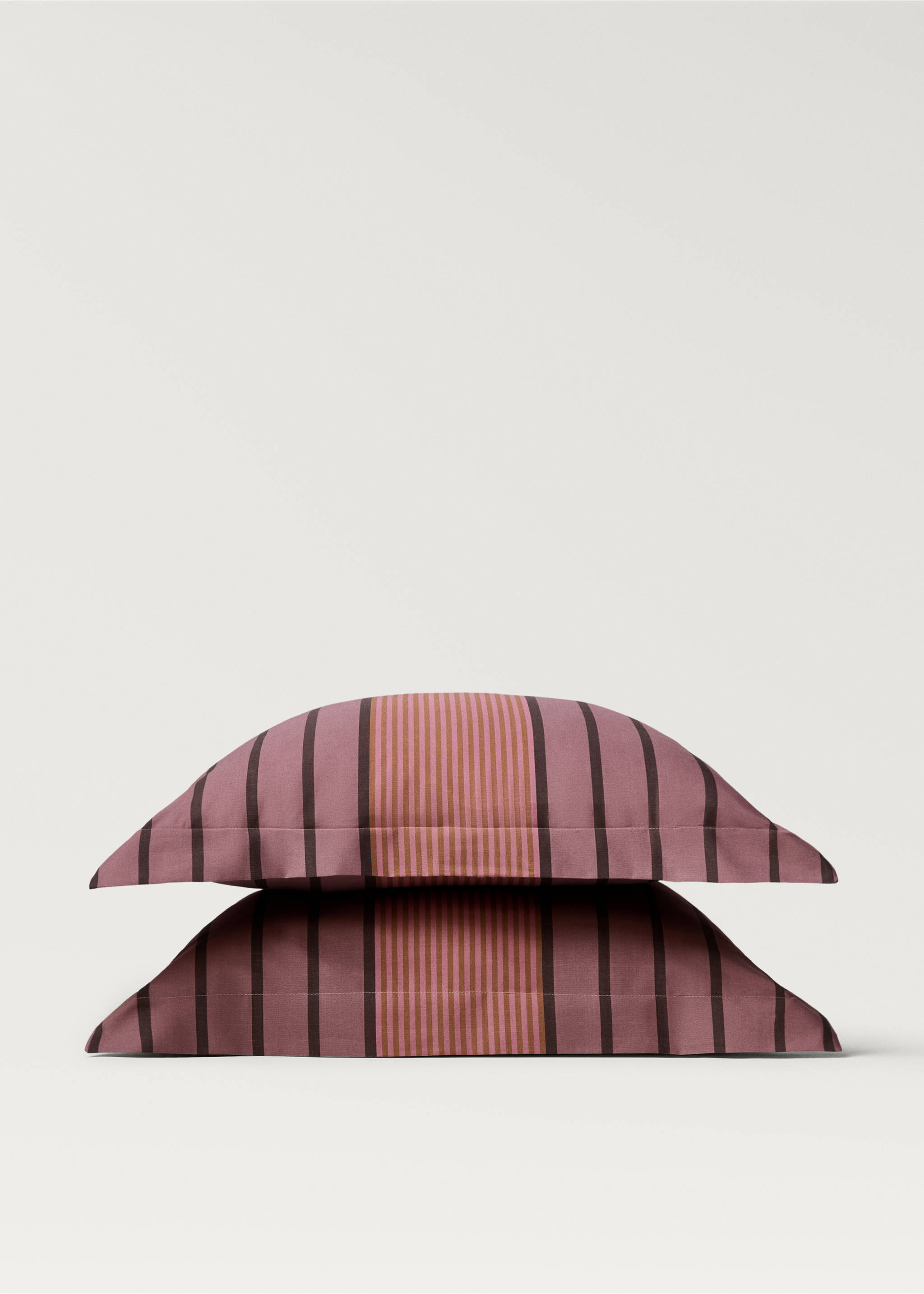 Deux taies d'oreiller en percale de coton rayures multiples 60x60 cm - Détail de l'article 1, Rose. Ref: 87022939-00.