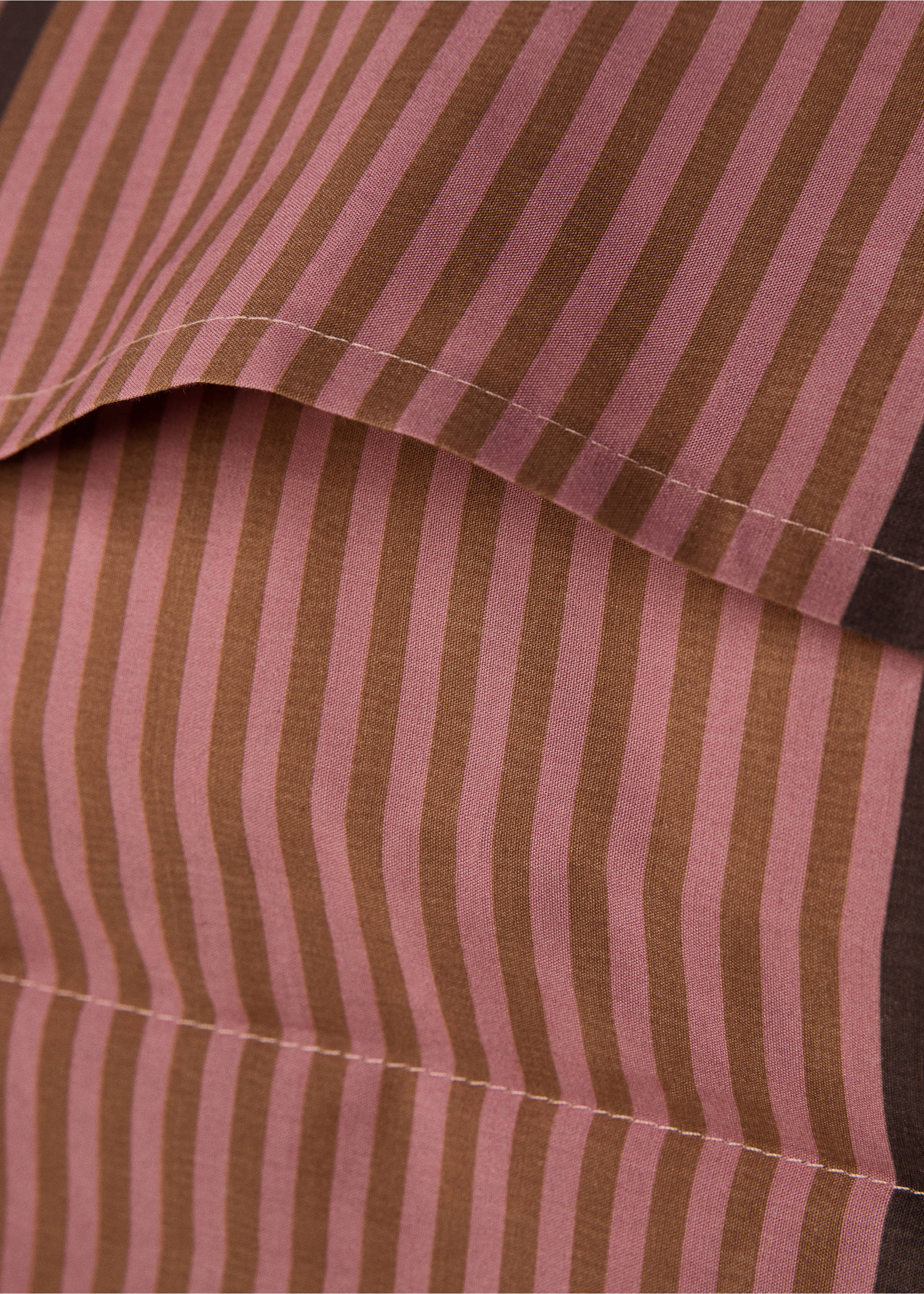 Deux taies d'oreiller en percale de coton rayures multiples 60x60 cm - Détail de l'article 2, Rose. Ref: 87022939-00.