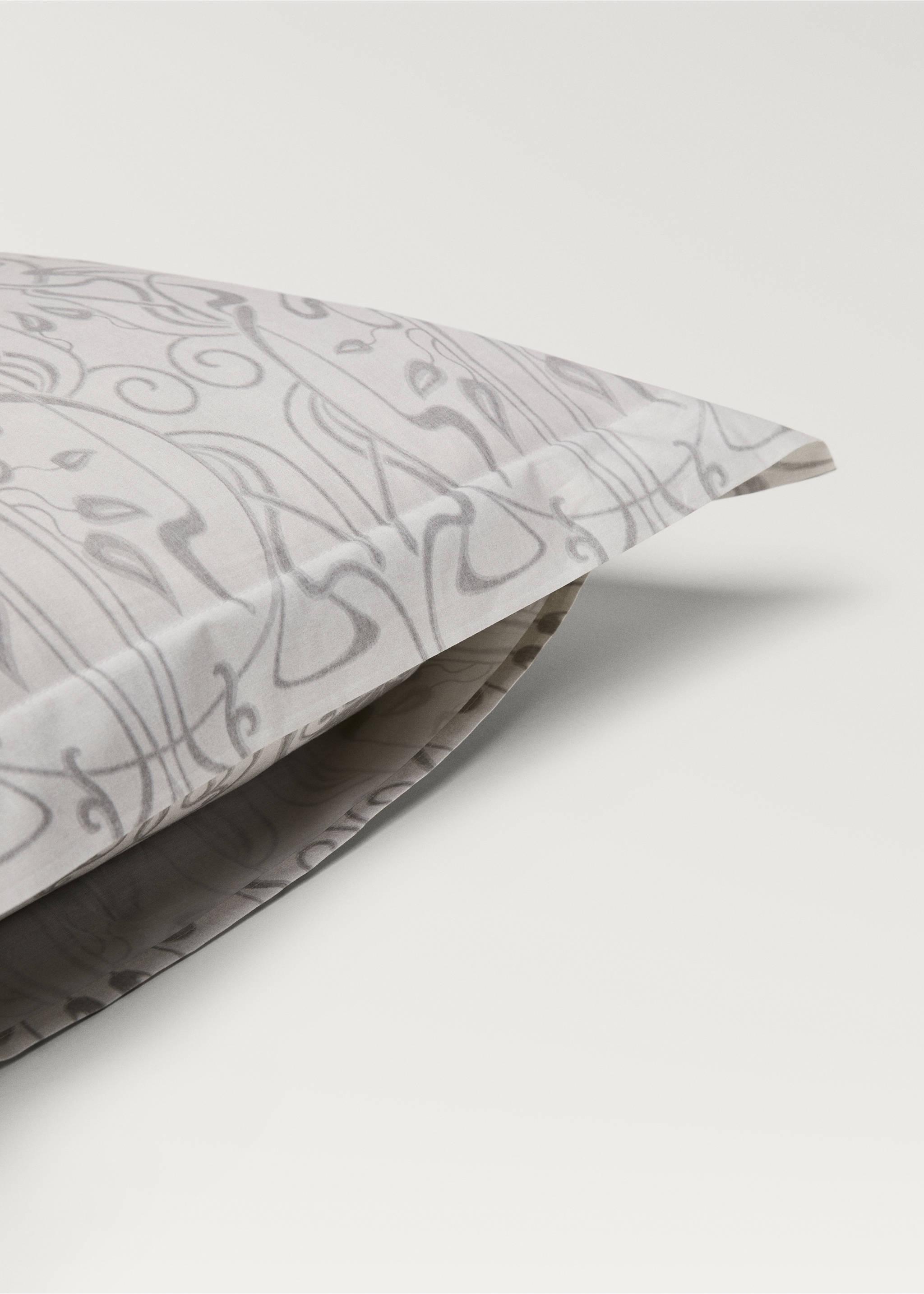 Two cotton percale ornamental-print pillowcases 60x60 cm - Details of the article 3, Light/Pastel Grey. Ref: 87022942-00.