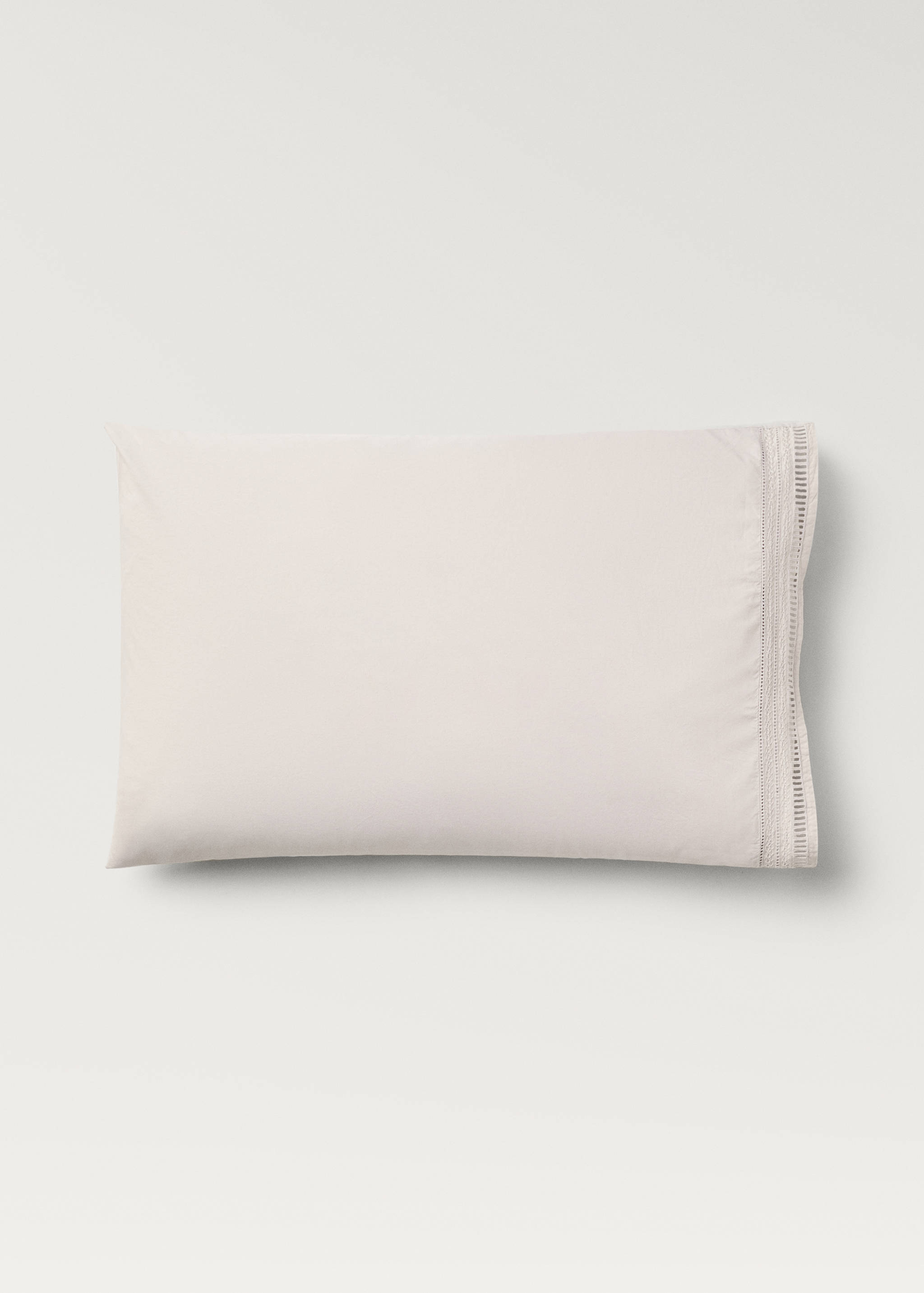 Two pillowcases with embroidered finish 50x75 cm - Article without model