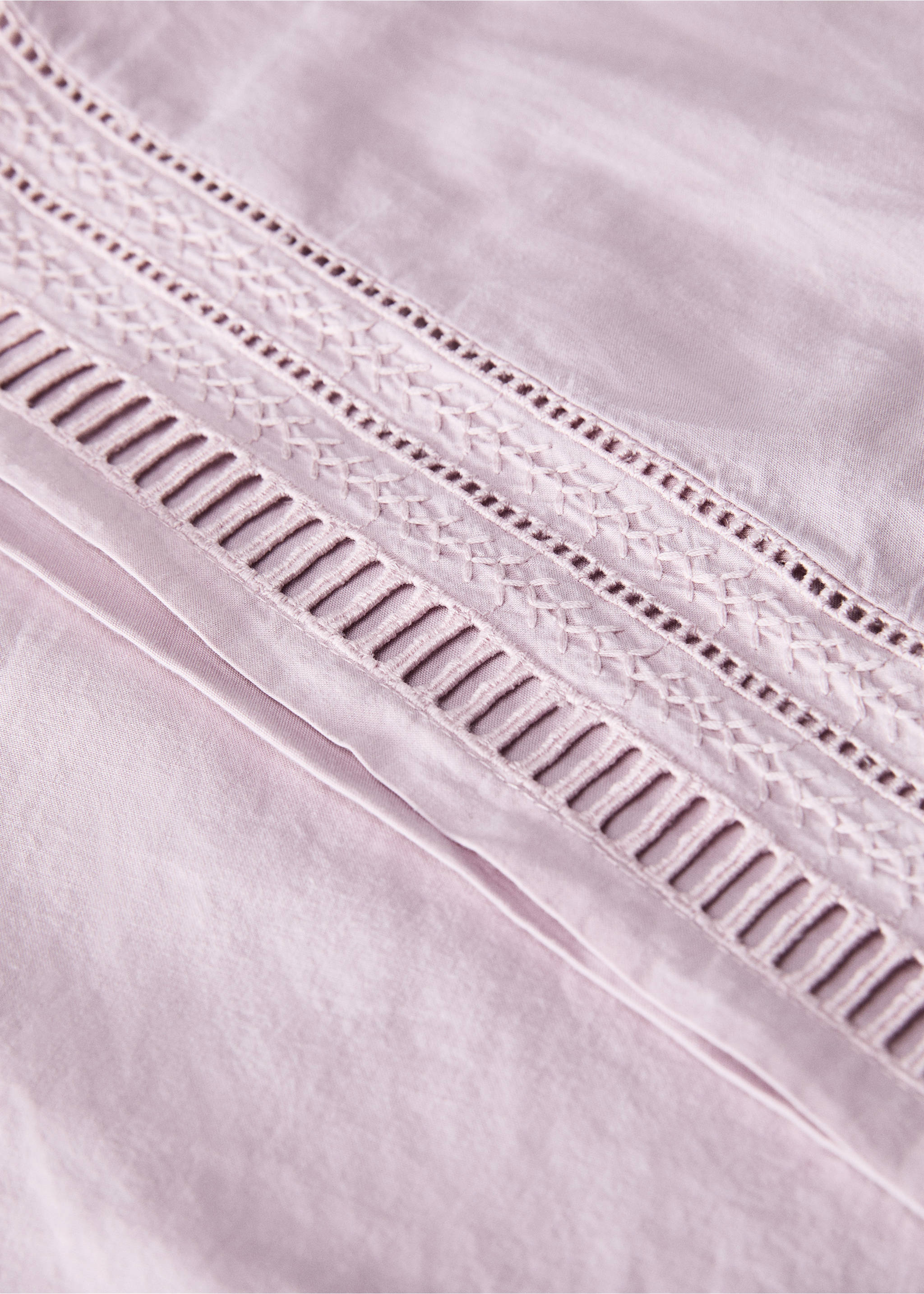 Two pillowcases with embroidered finish 50x75 cm - Details of the article 2, Light Pink. Ref: 87022959-00.