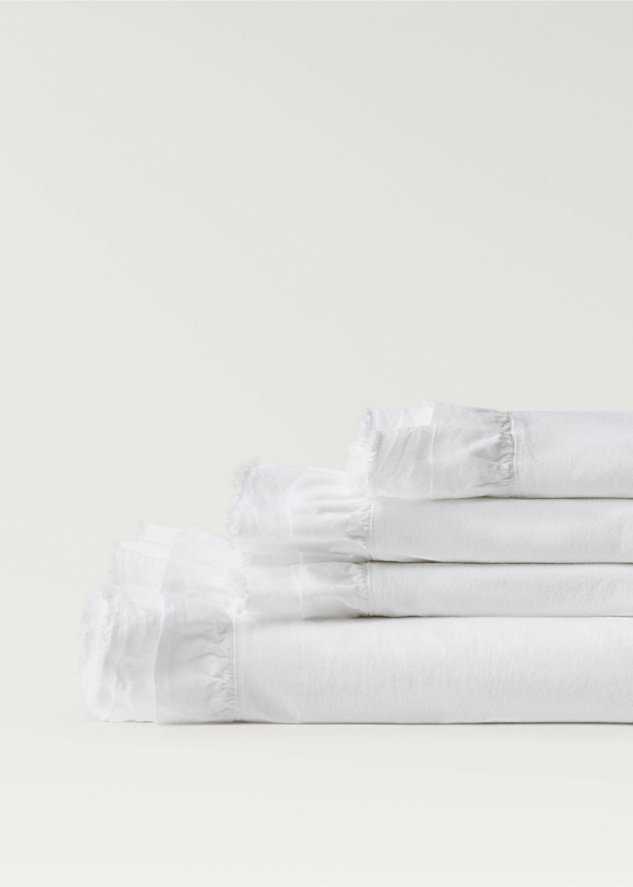Ruffled washed cotton linen top sheet for 180/200 cm bed - Details of the article 1, White. Ref: 87022984-00.