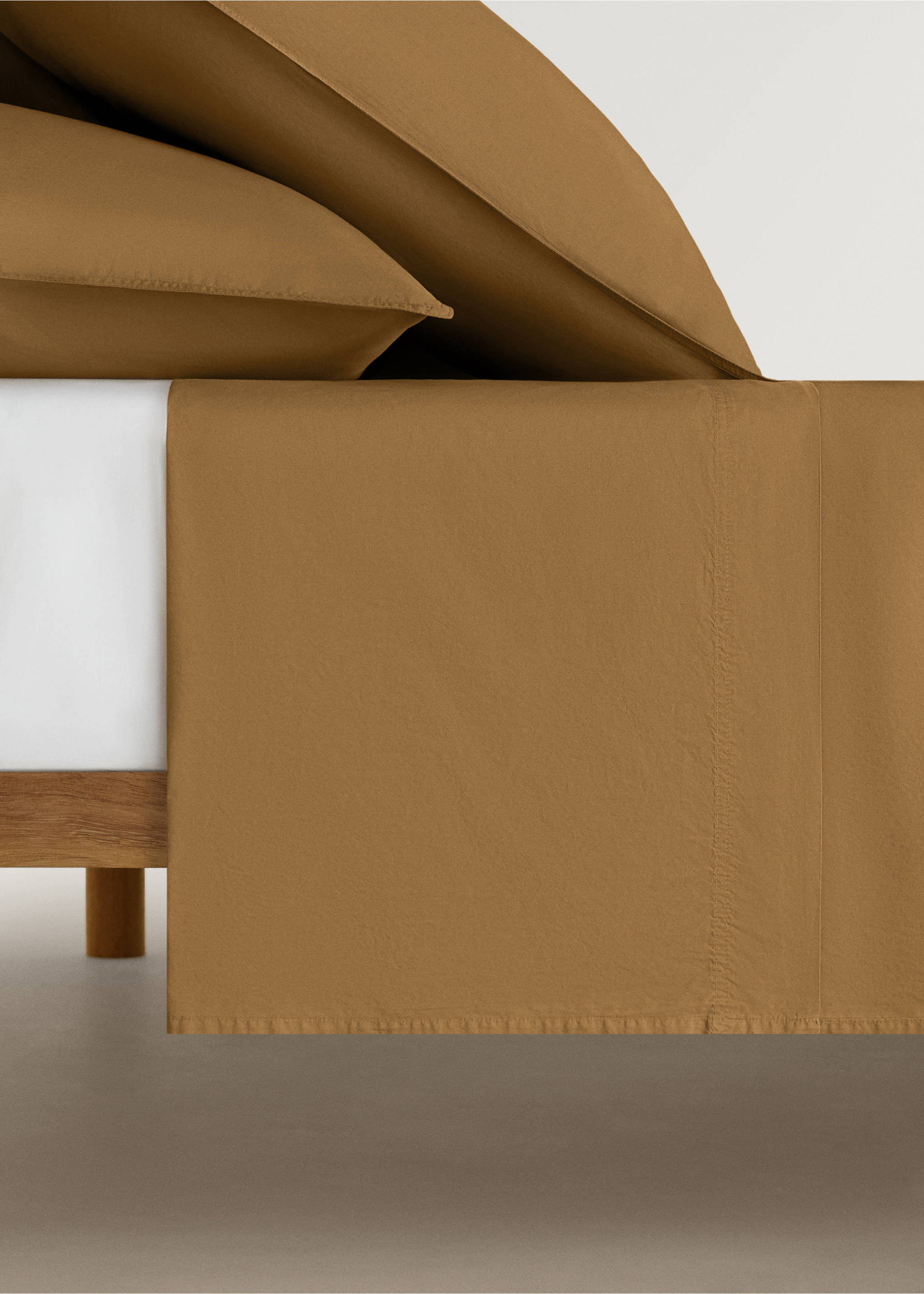 Spannbettlaken aus Baumwoll-Popeline mit doppeltem Steppstich für 150/160 cm Bett - Artikel ohne Model, Karamell. Ref: 87023032-00.