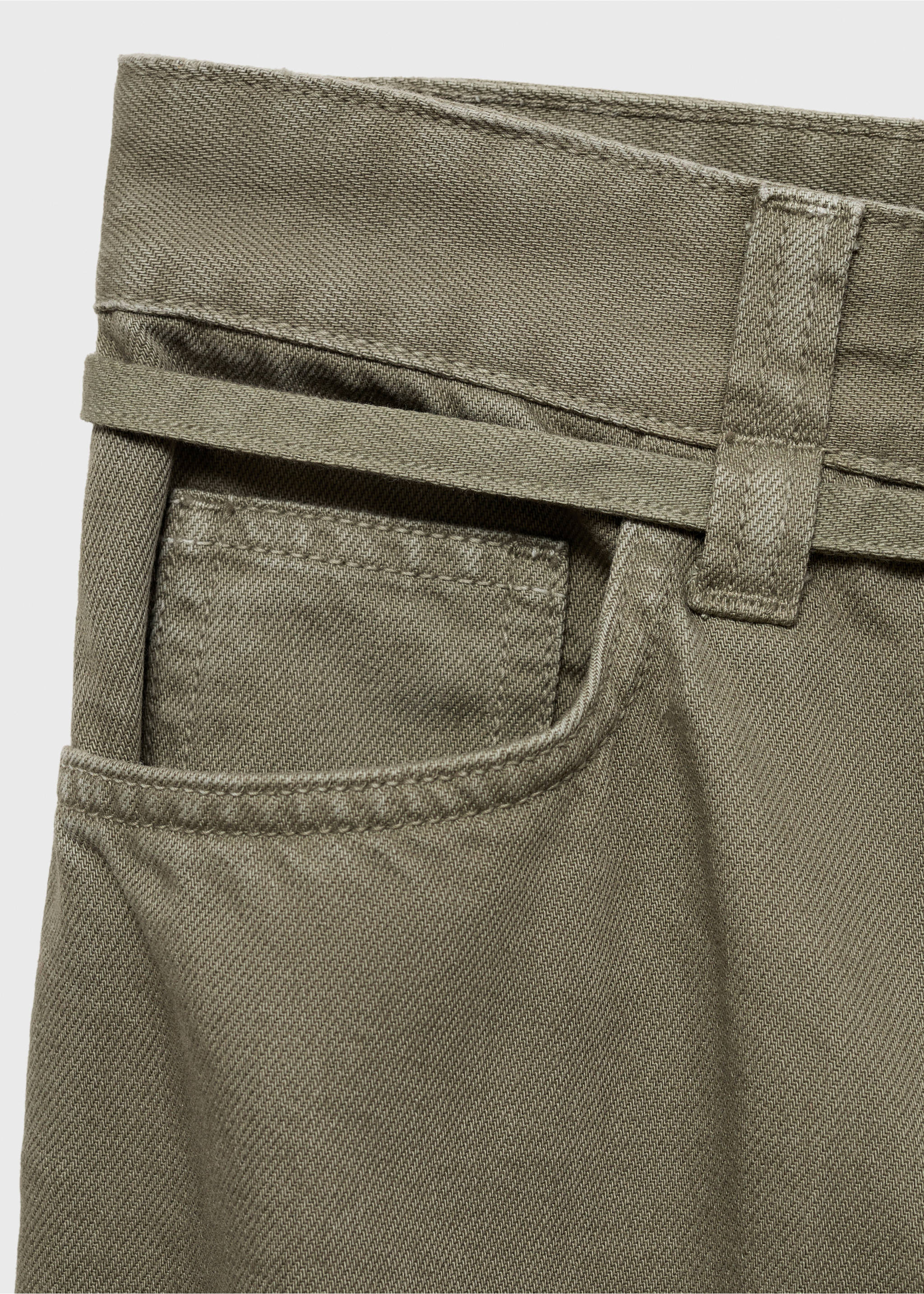 Wideleg-Jeans mit Gürteldetail - Detail des Artikels 8, Khaki. Ref: 87023288-00.