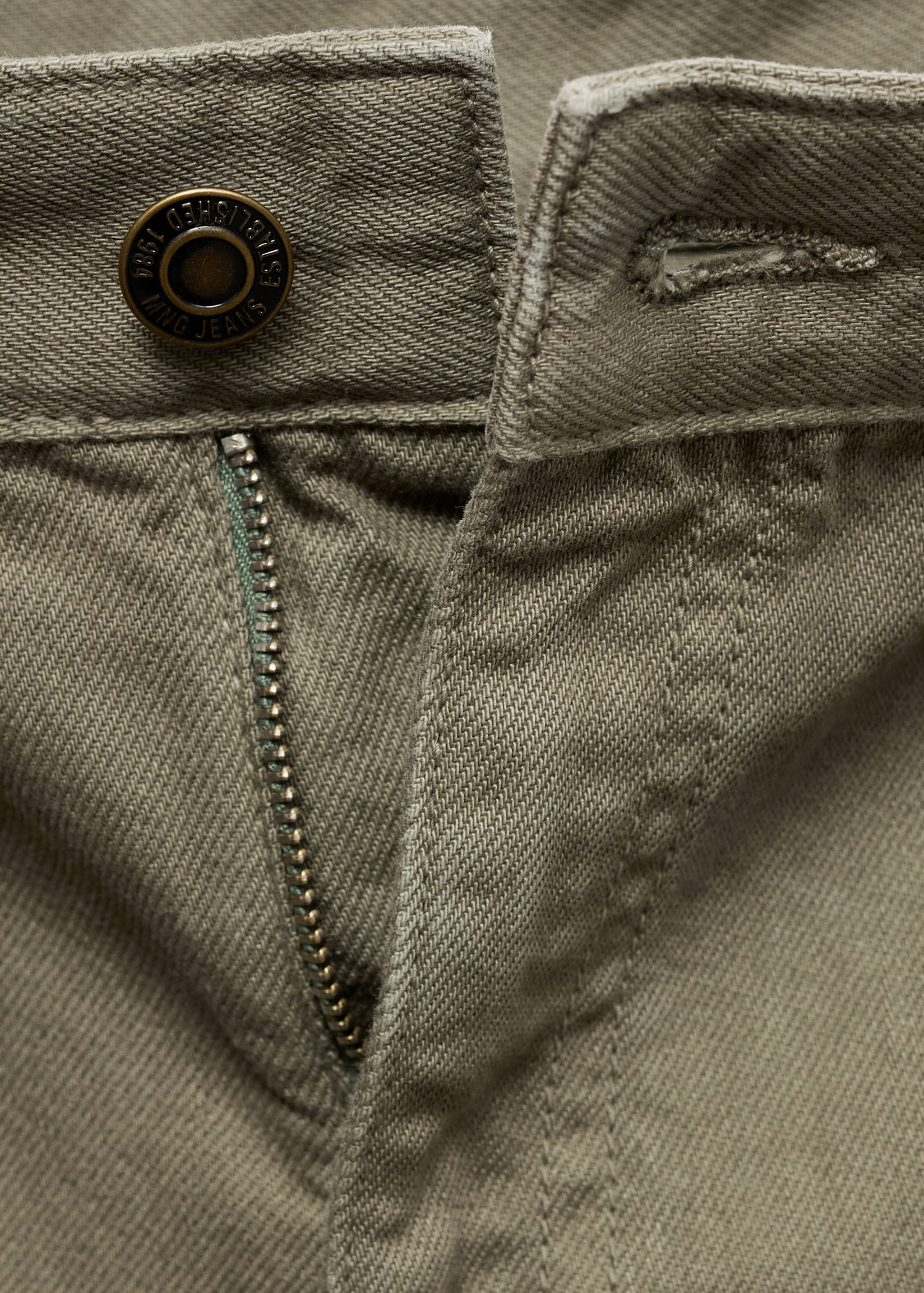 Wideleg-Jeans mit Gürteldetail - Detail des Artikels 0