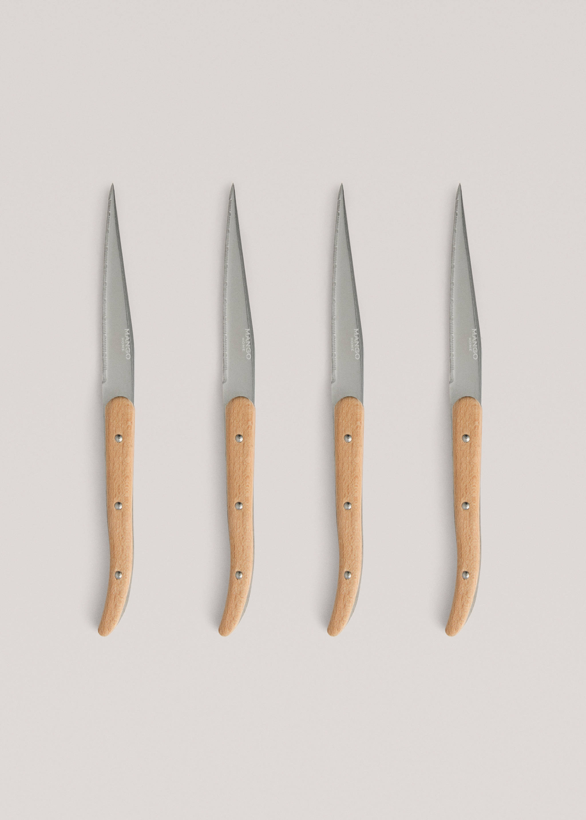4-piece serrated knife set with wooden handles - Article without model