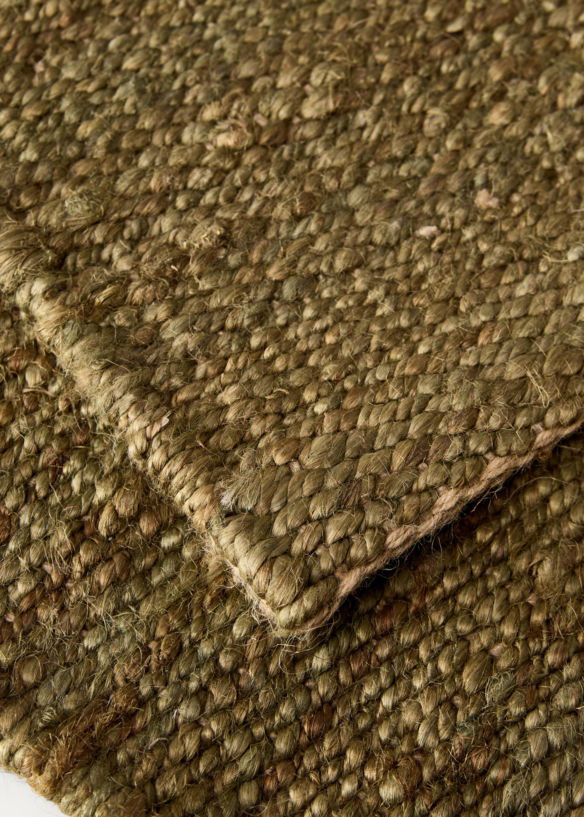 Braided overdyed jute rug - Details of the article 2