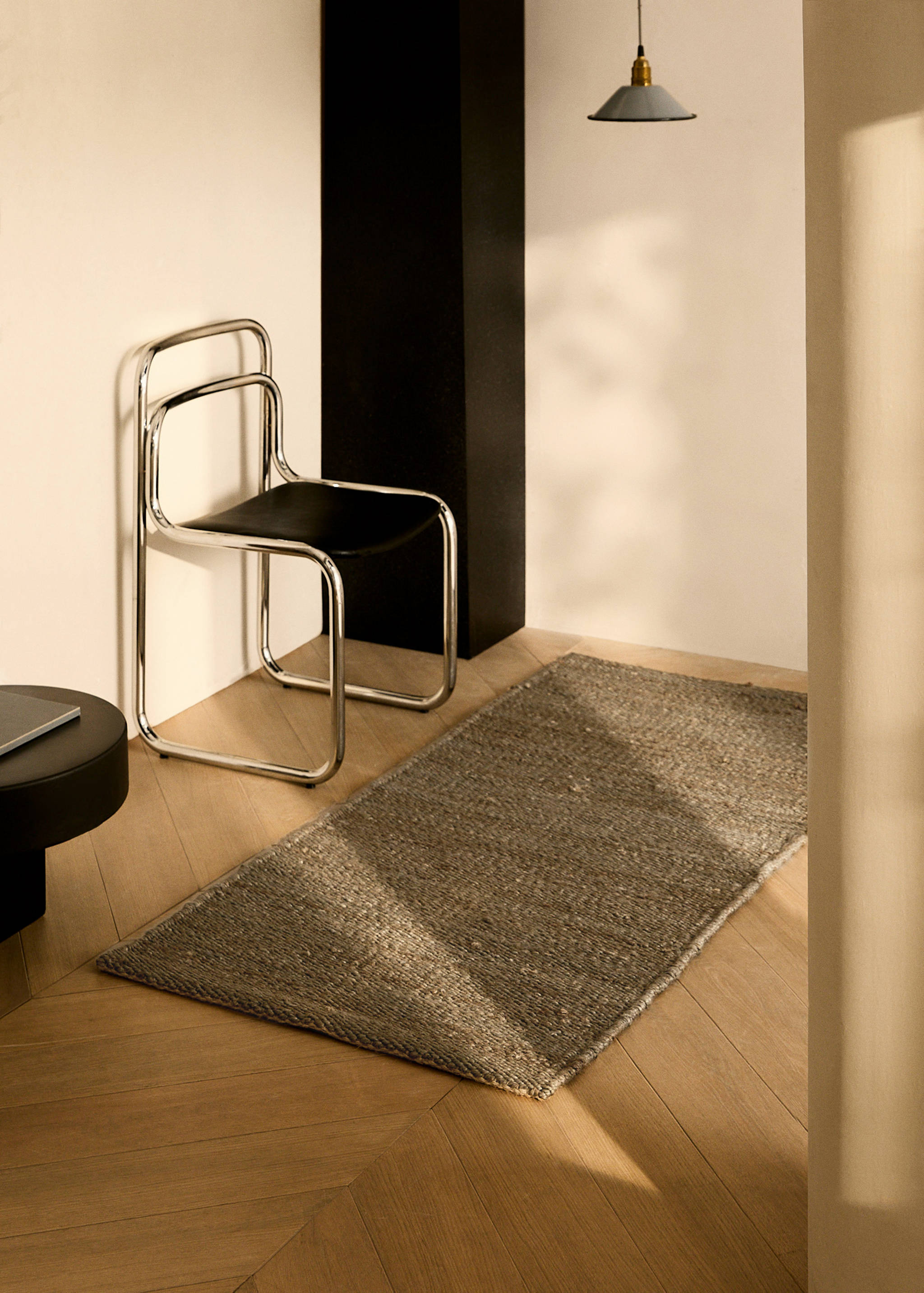 Braided overdyed jute rug - General plane