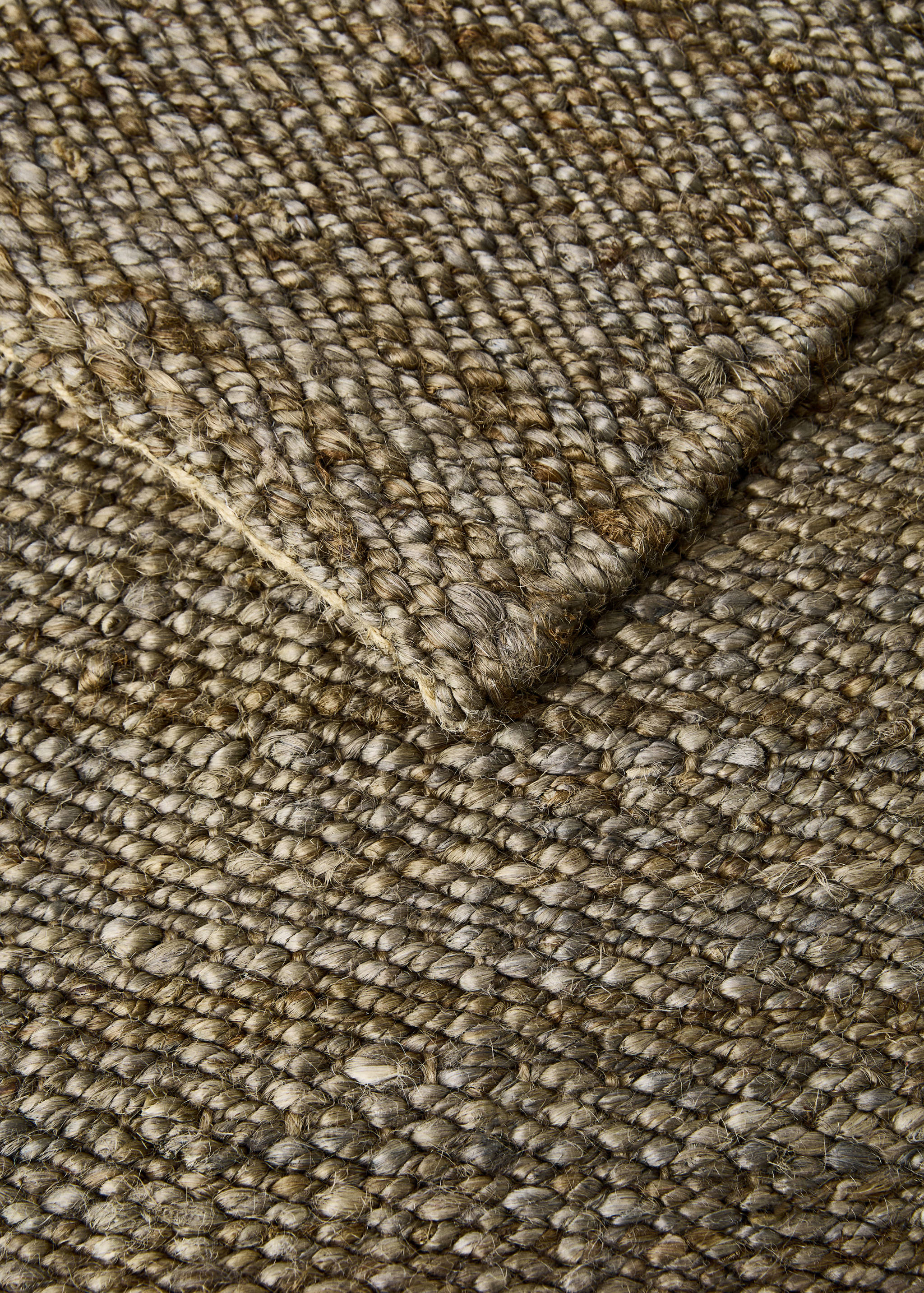 Braided overdyed jute rug - Details of the article 2