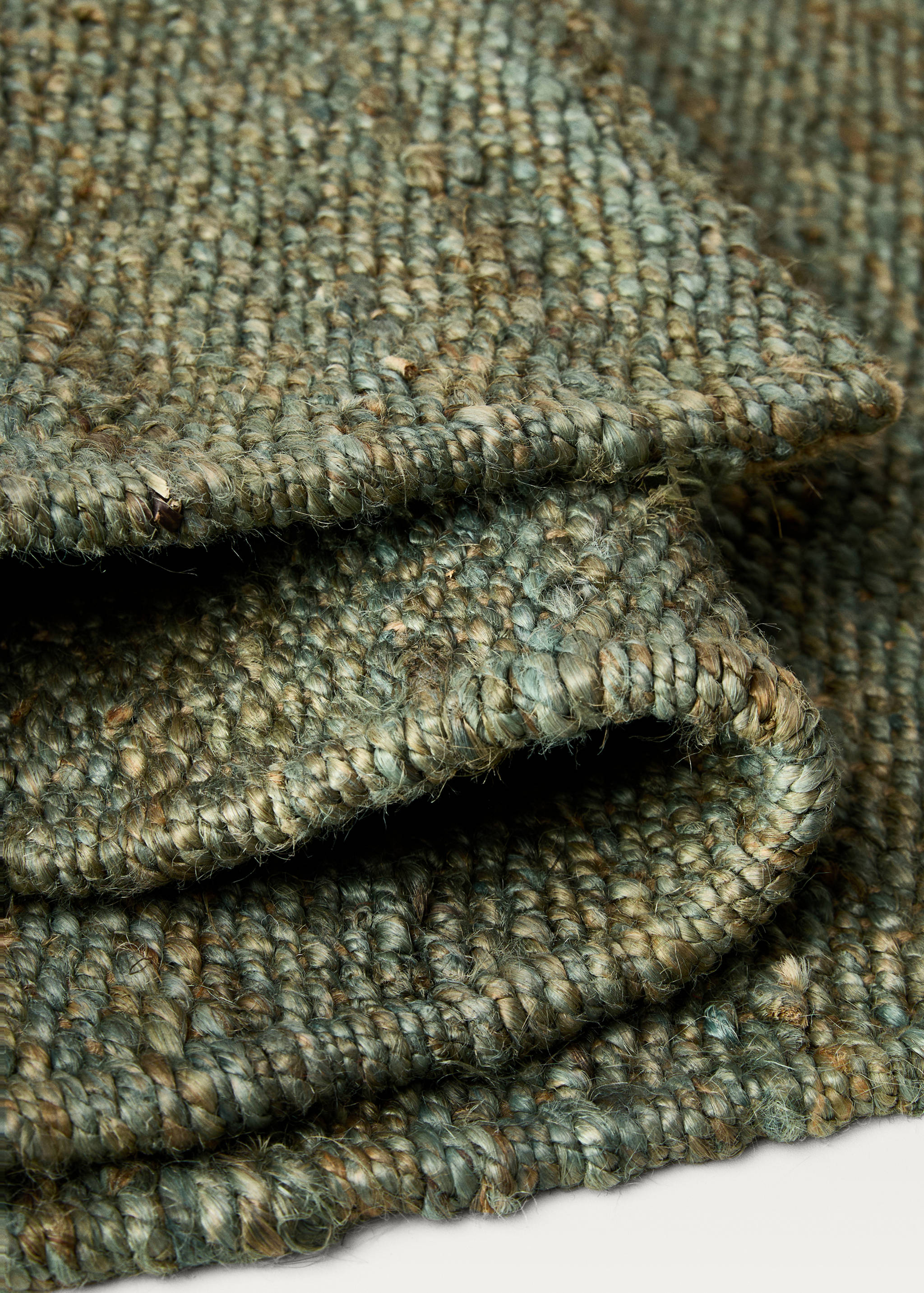 Braided overdyed jute rug - Details of the article 1
