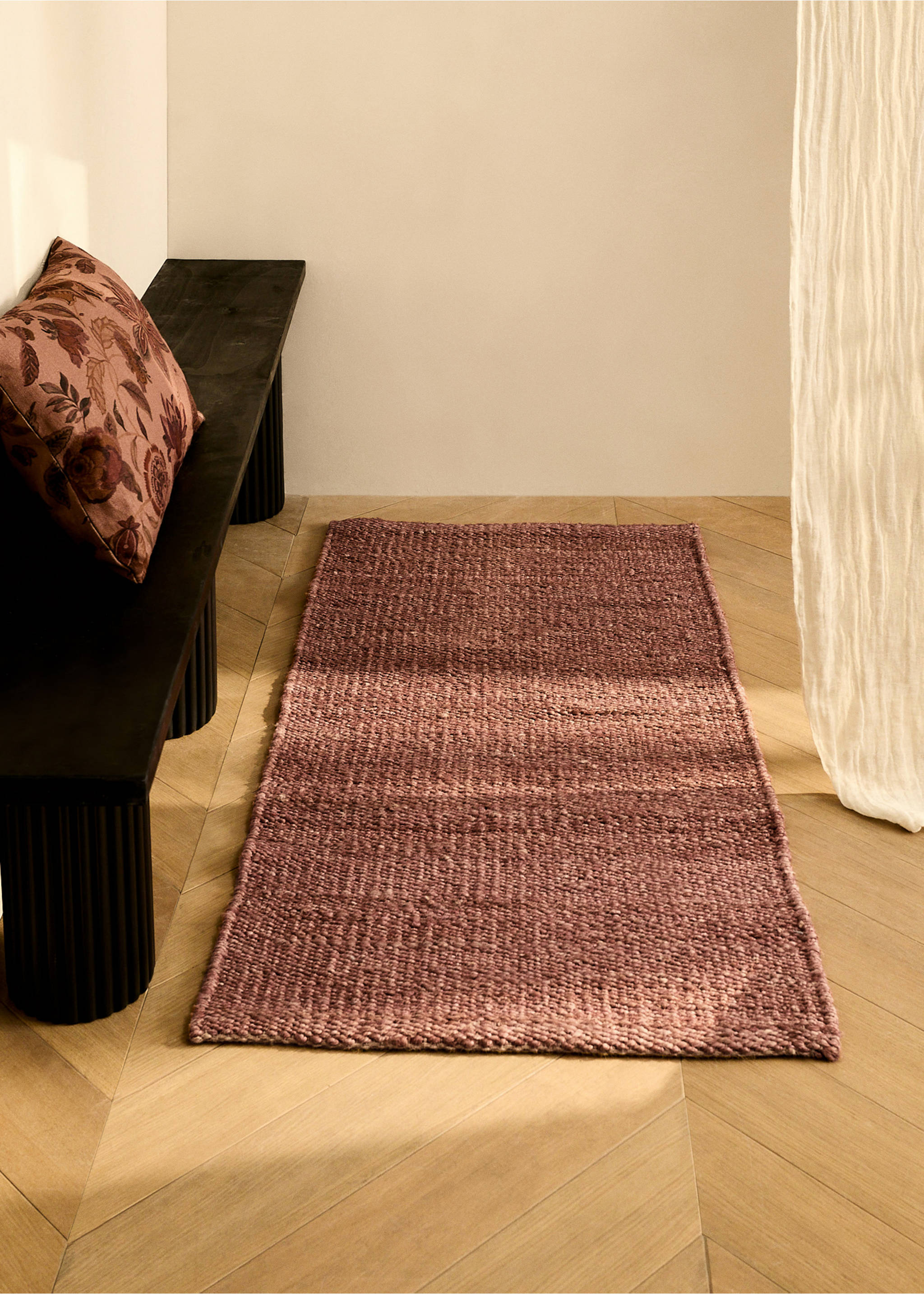 Braided overdyed jute rug - General plane, Red. Ref: 87023298-00.
