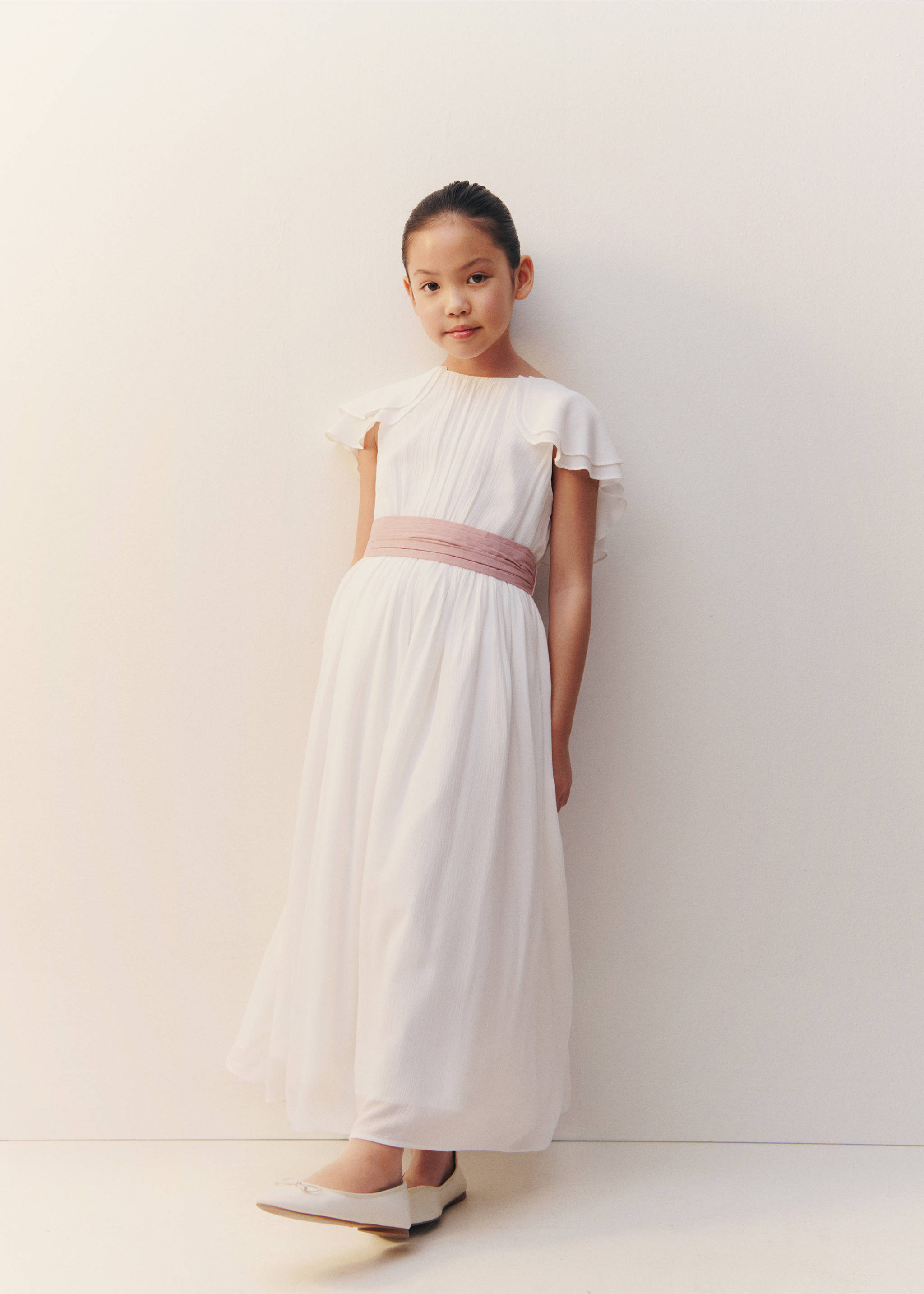 Sukienka z kreszowaną teksturą - Szczegóły artykułu 6, Biały. Ref: 87023639-00.