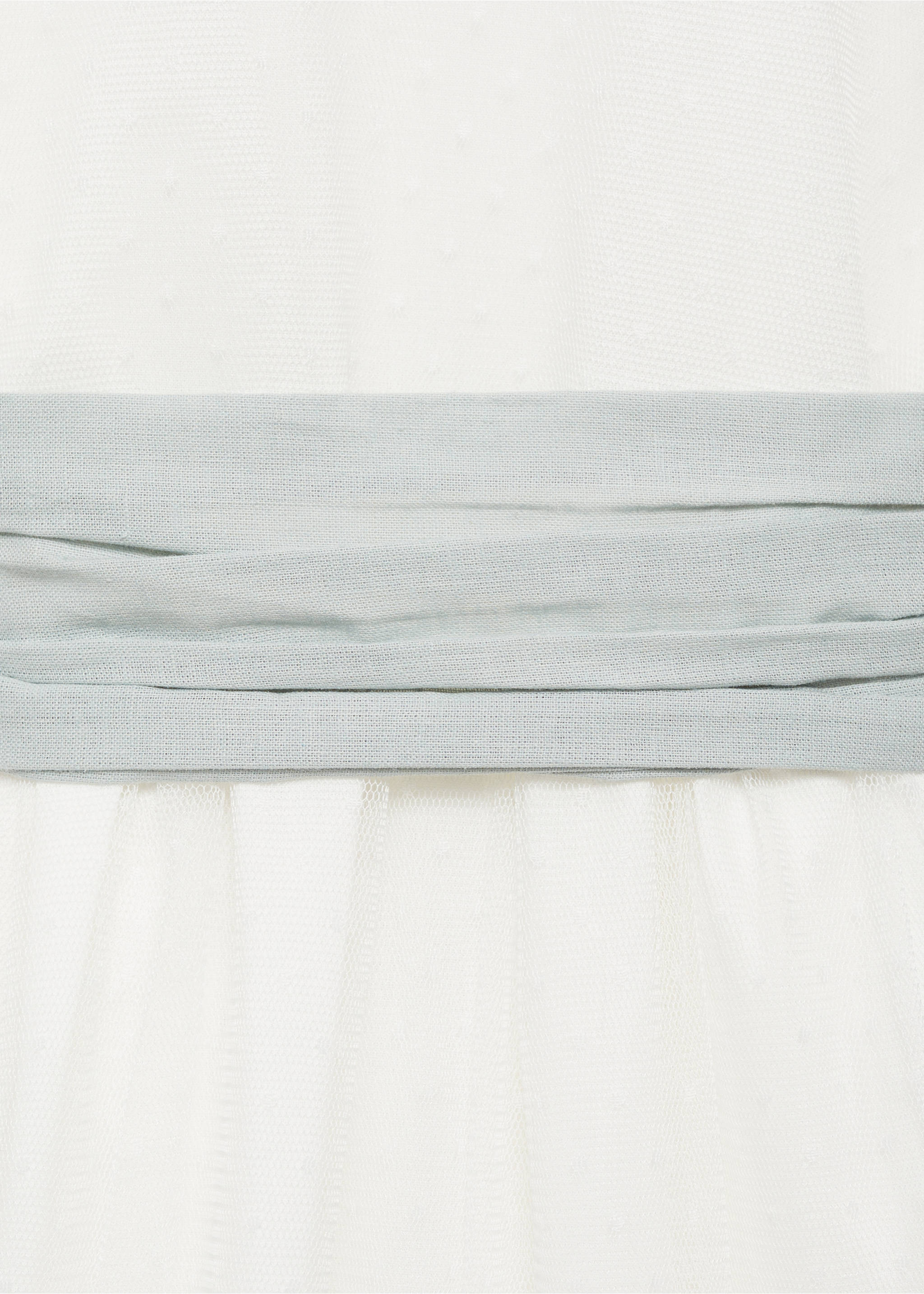 Plumetis-Kleid mit Schleife - Detail des Artikels 8, Weiß. Ref: 87023640-00.