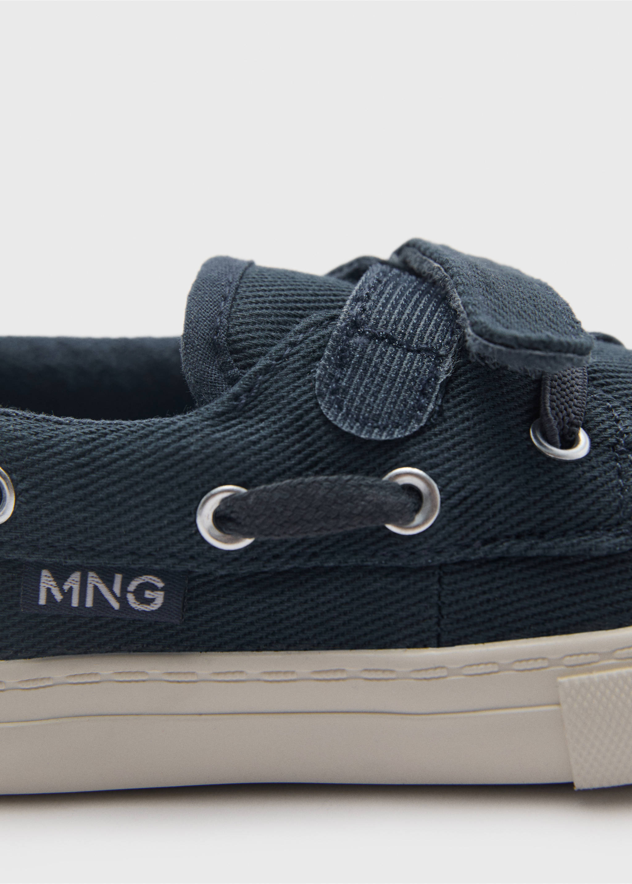 Nautical velcro sneakers - Details of the article 2, Blue. Ref: 87023644-00.