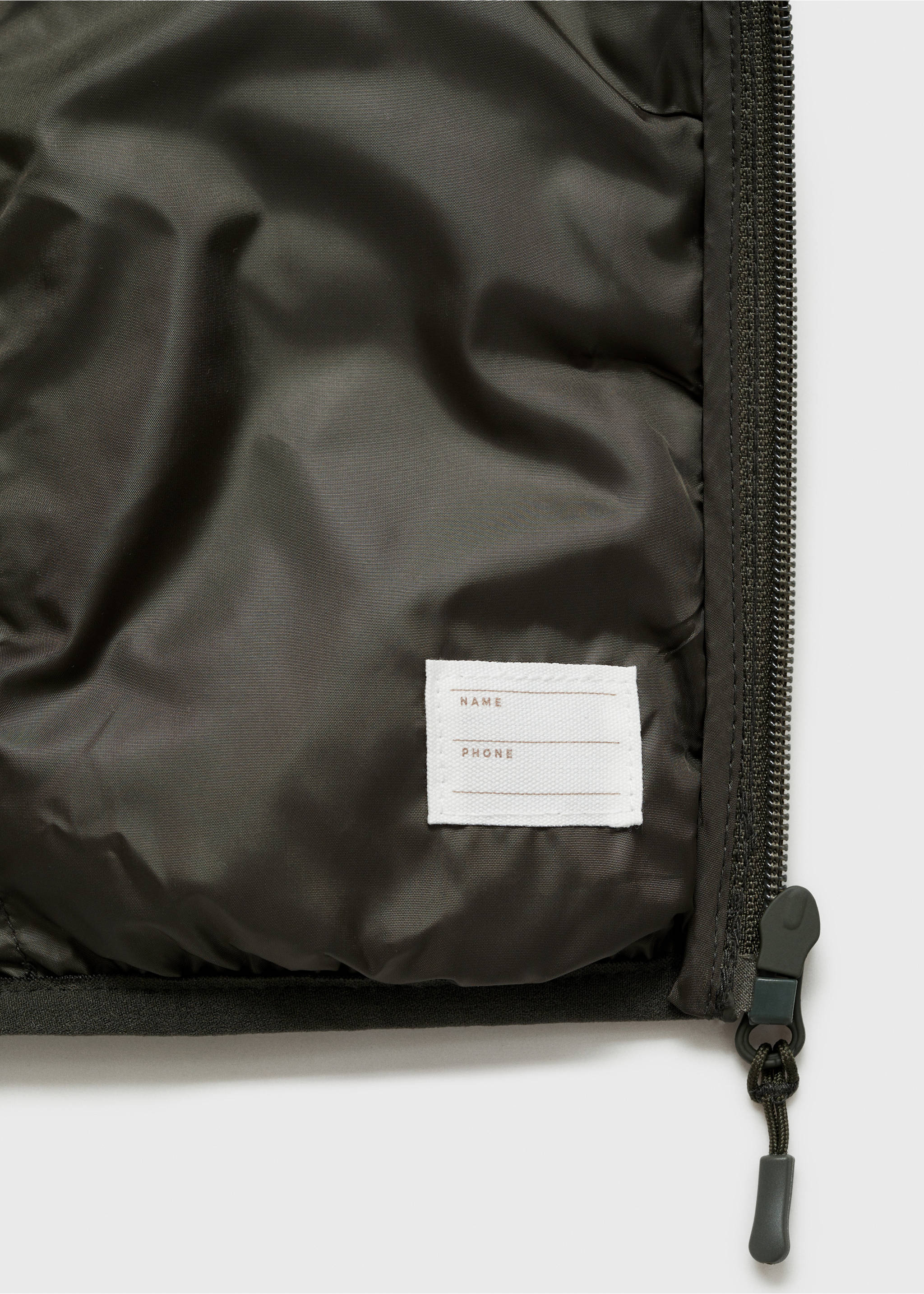 Quilted gilet - Details of the article 8, Khaki. Ref: 87023652-00.