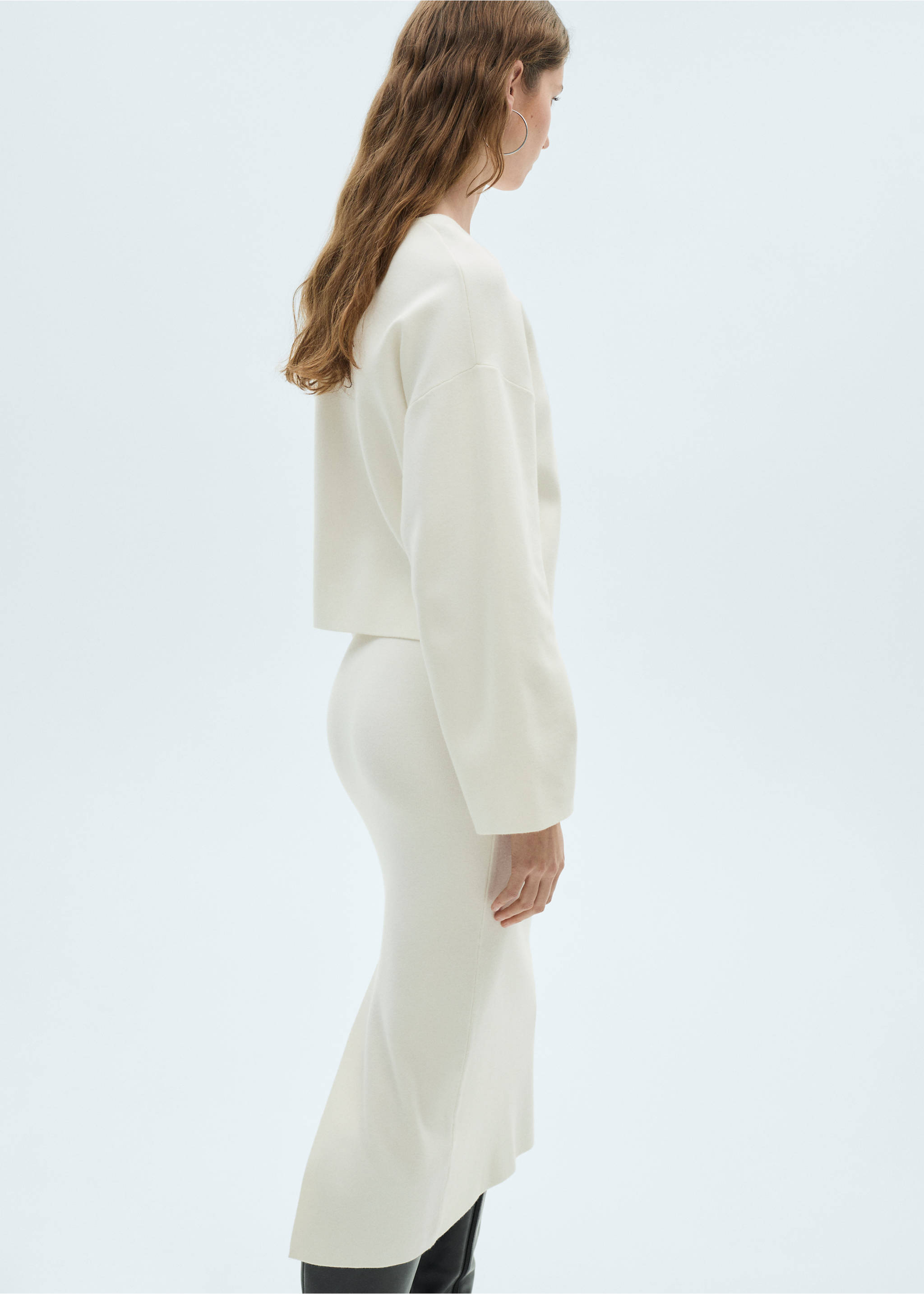 Knitted sweater with oversized sleeves - Reverse of the article, Ecru. Ref: 87024074-00.