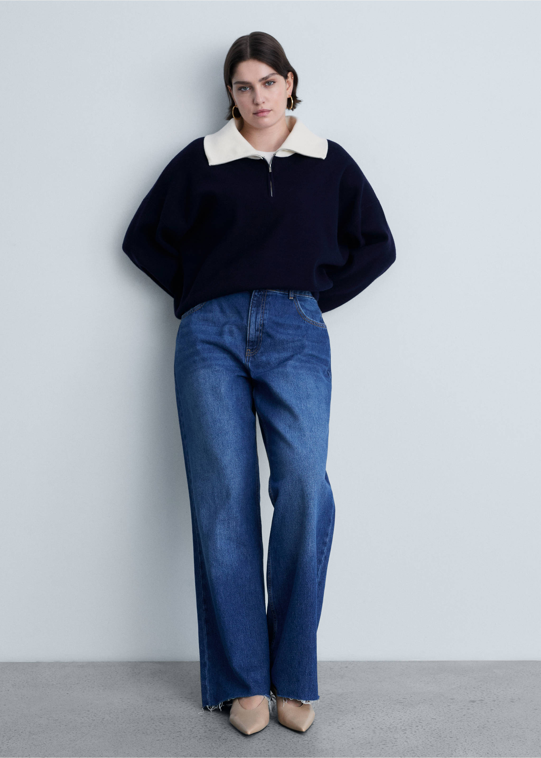 Knitted sweater with contrasting collar - Details of the article 3, Dark Navy. Ref: 87024077-00.