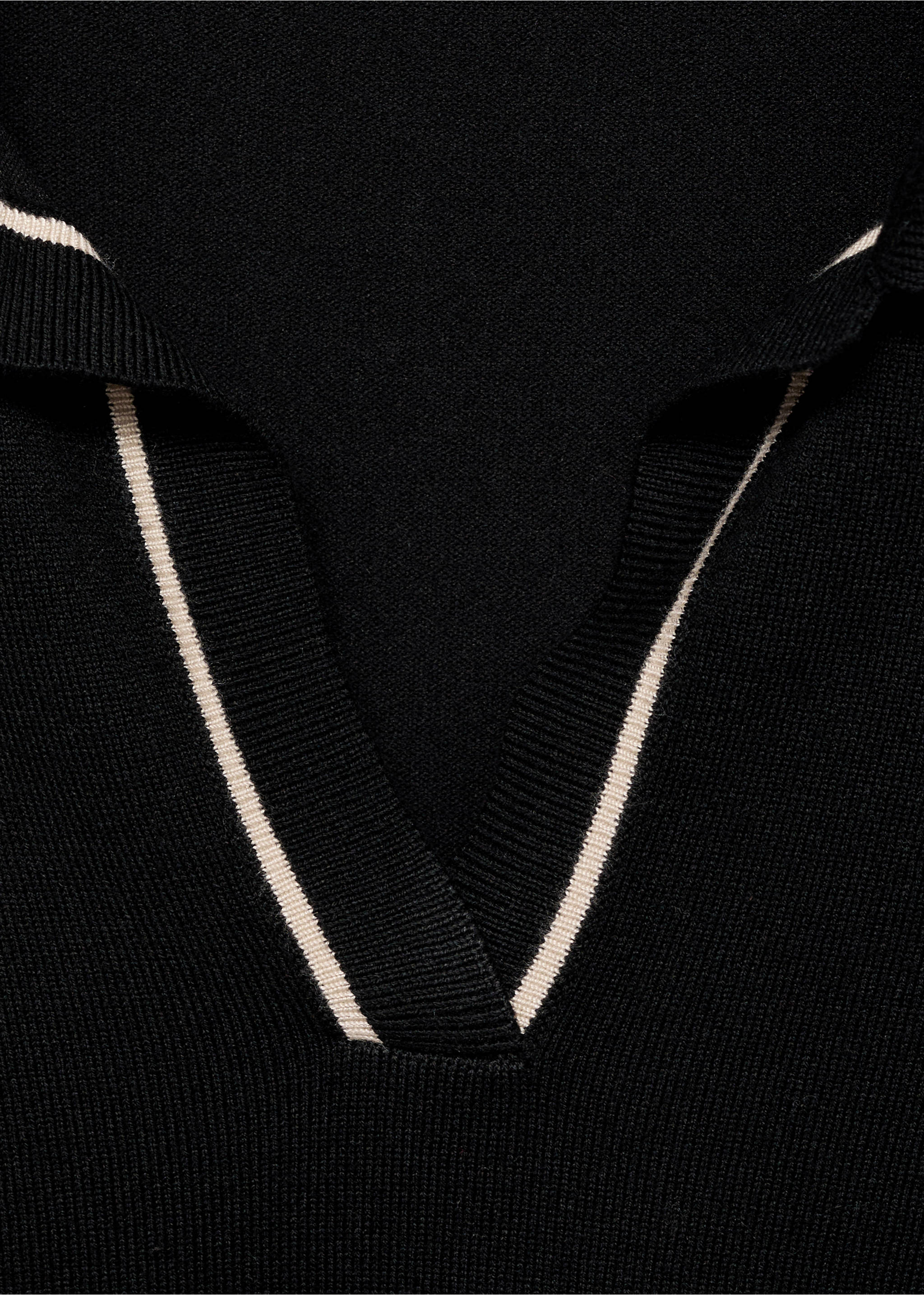 Sweater with contrasting lapels and trims - Details of the article 8, Black. Ref: 87024078-00.