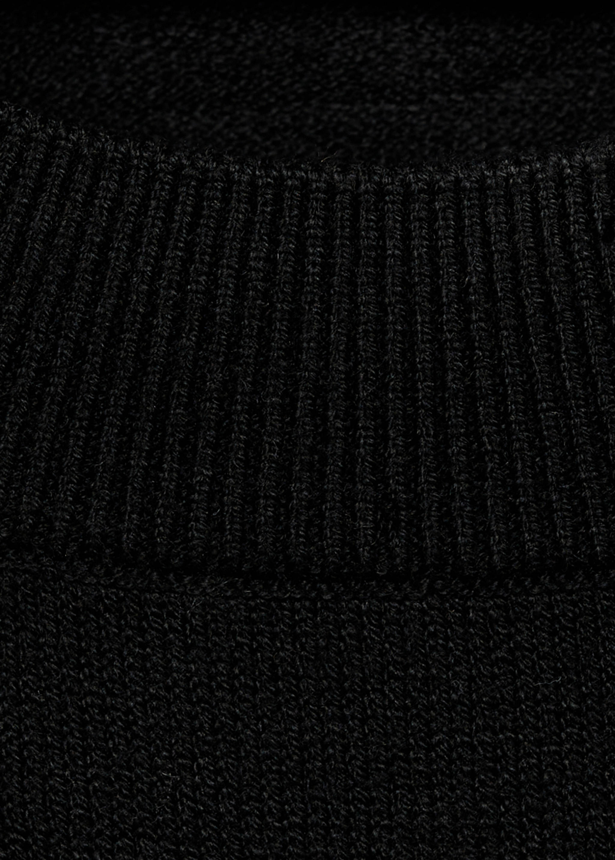 Combined knitted sweater - Details of the article 0