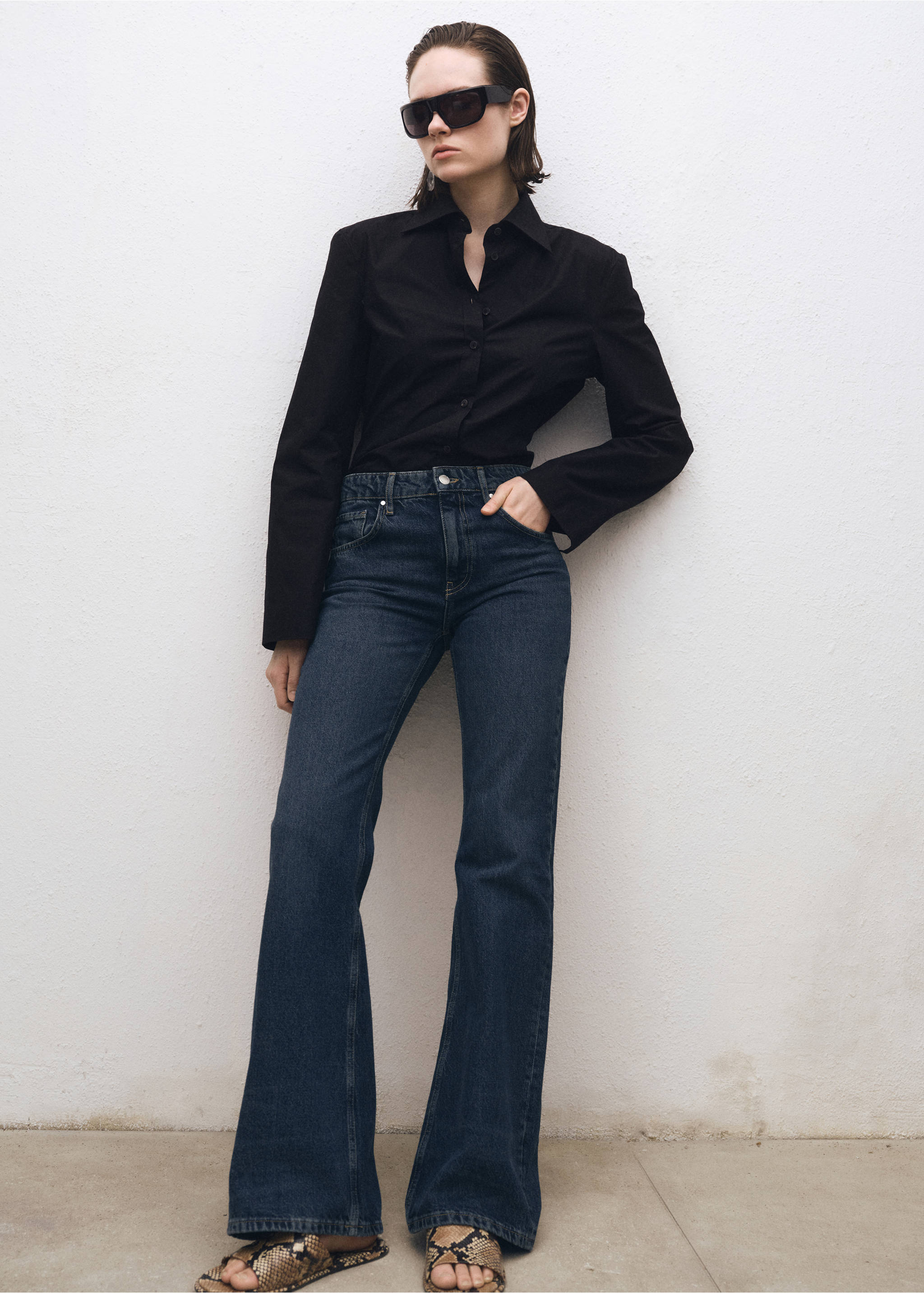 High-waist flared jeans - Overzichtstekening, Donkerblauw. Ref: 87024081-00.
