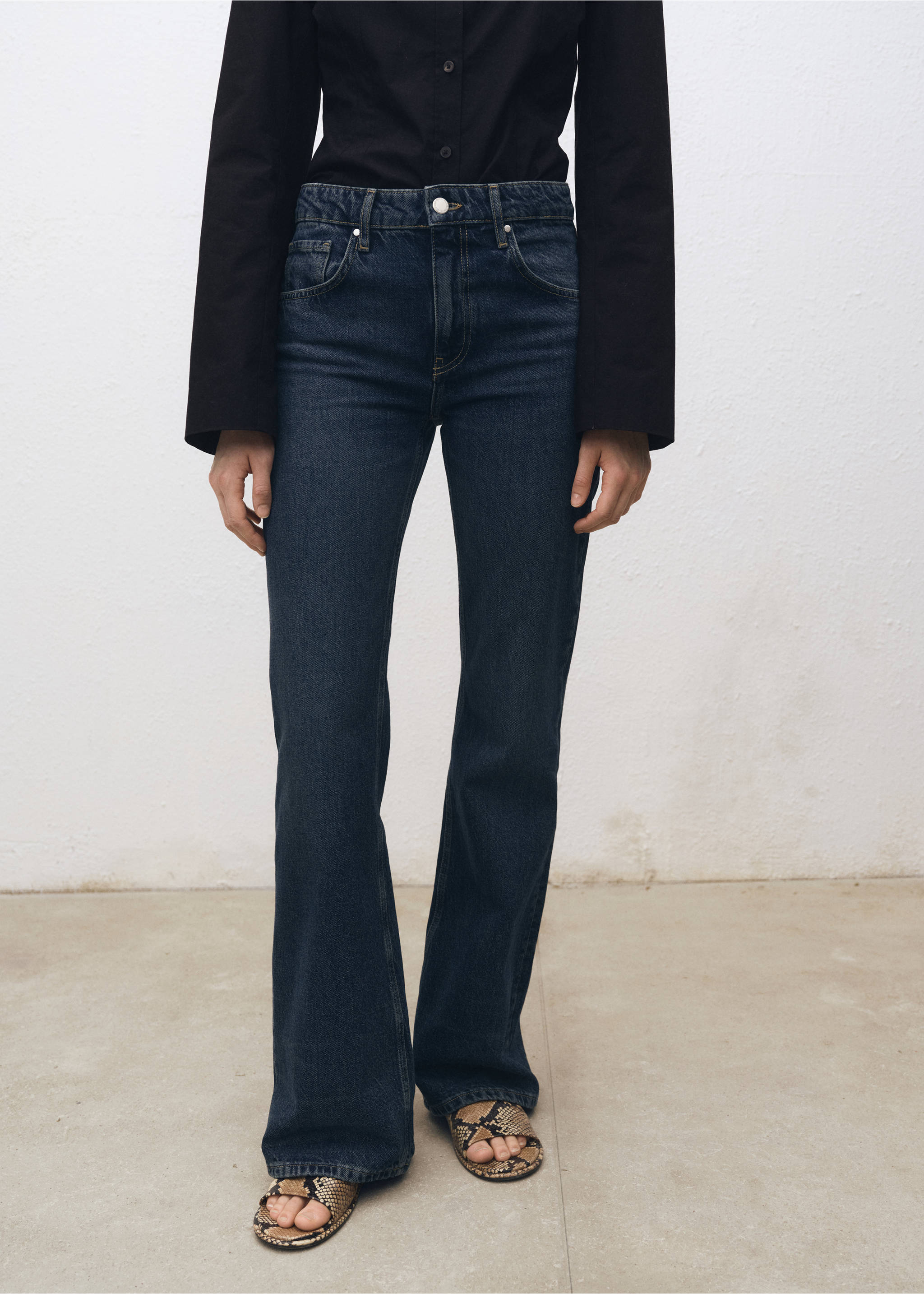 High-waist flared jeans - Middenvlak, Donkerblauw. Ref: 87024081-00.
