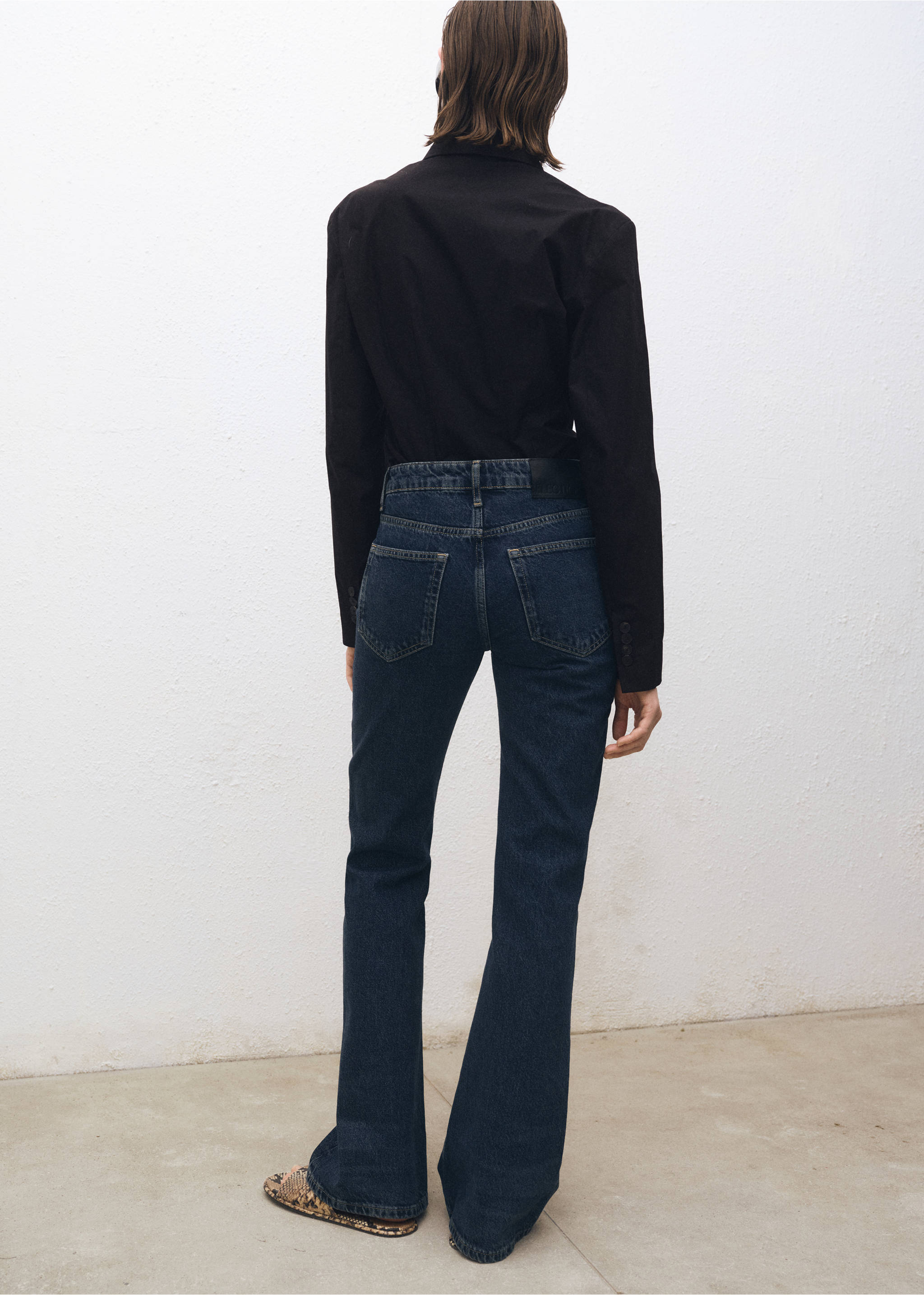 High-waist flared jeans - Achterkant van het artikel, Donkerblauw. Ref: 87024081-00.