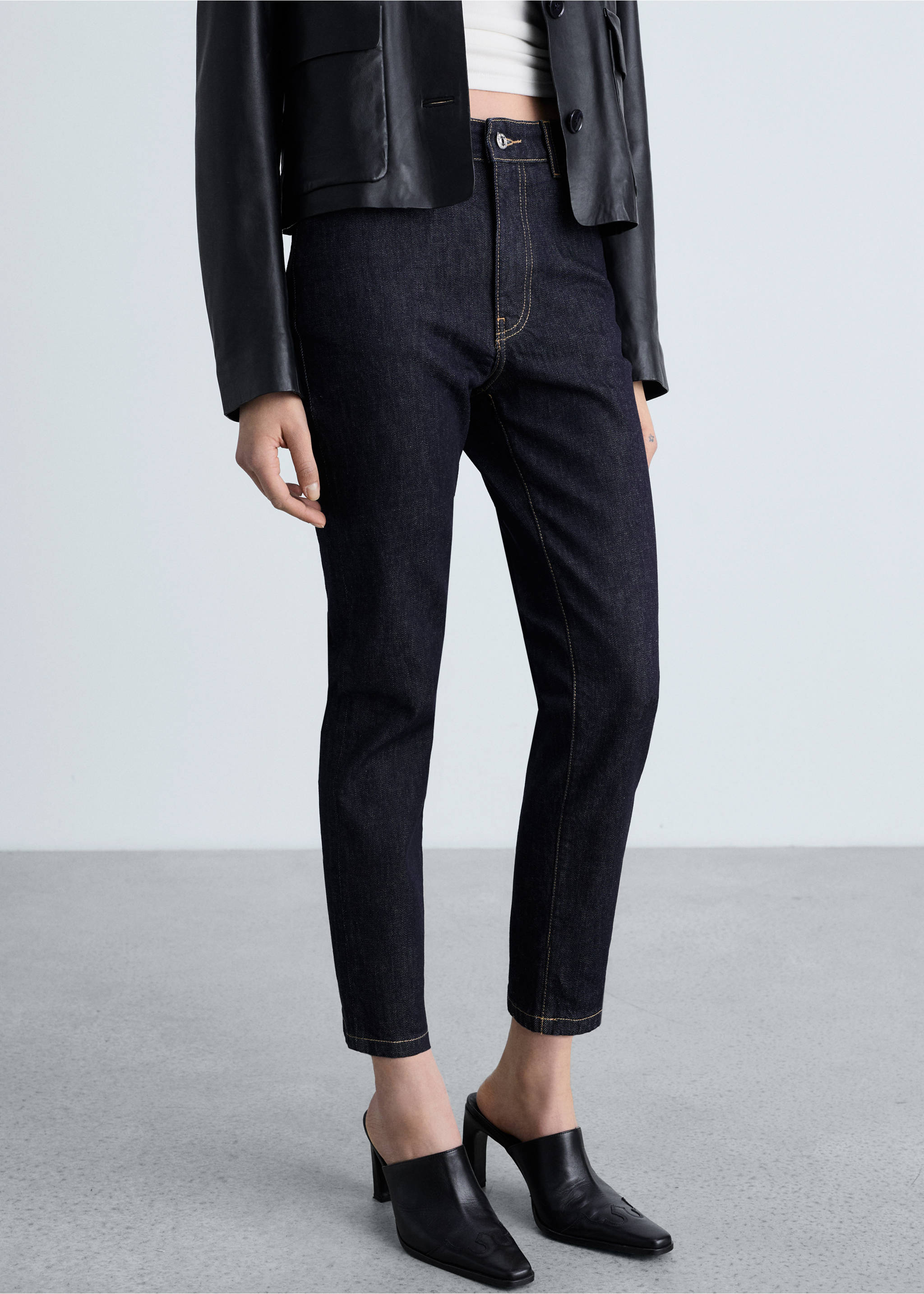 Claudia slim-fit cropped rinse-wash jeans - Medium plane, Open Blue. Ref: 87024082-00.