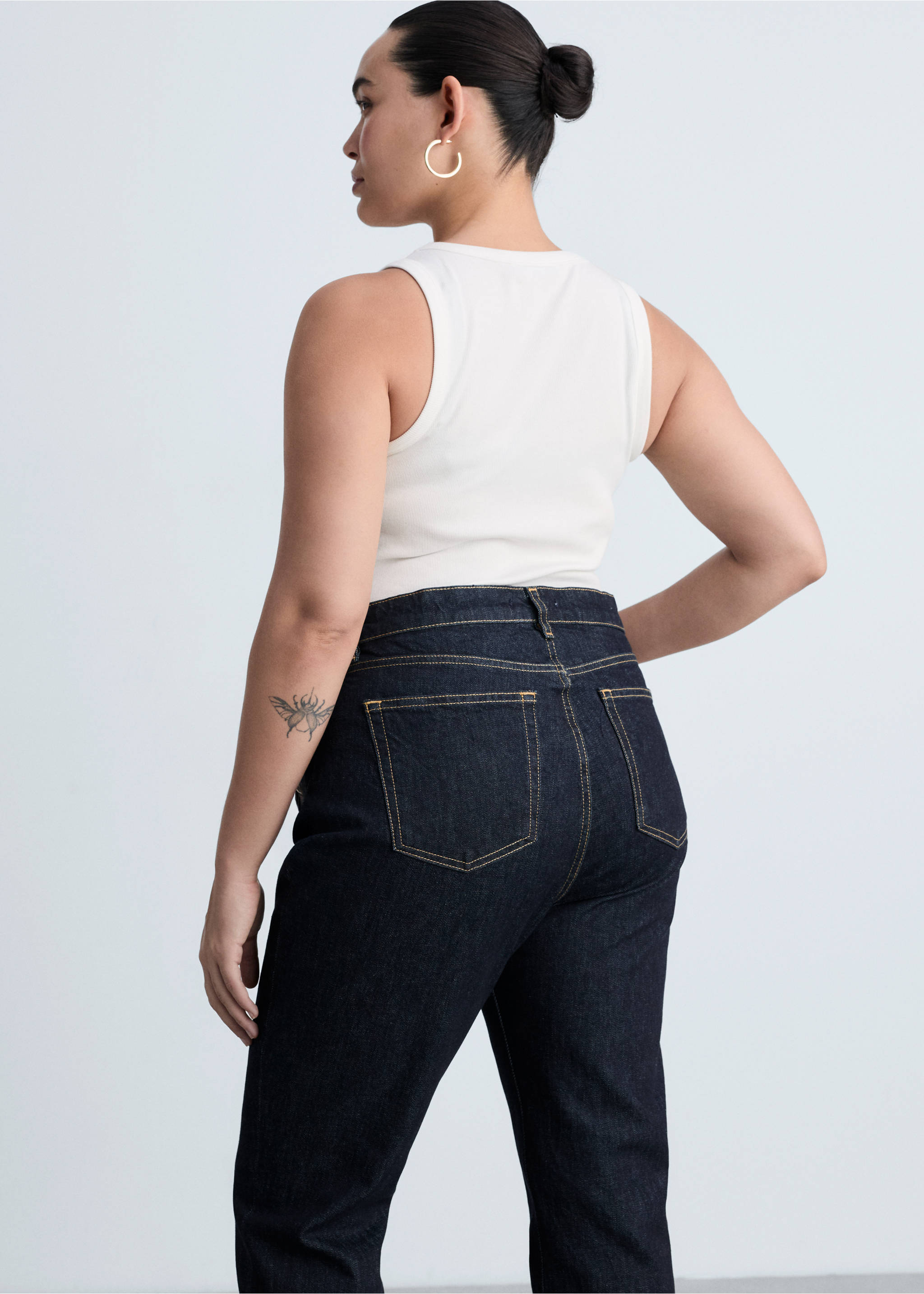 Claudia slim-fit cropped rinse-wash jeans - Details of the article 4, Open Blue. Ref: 87024082-00.