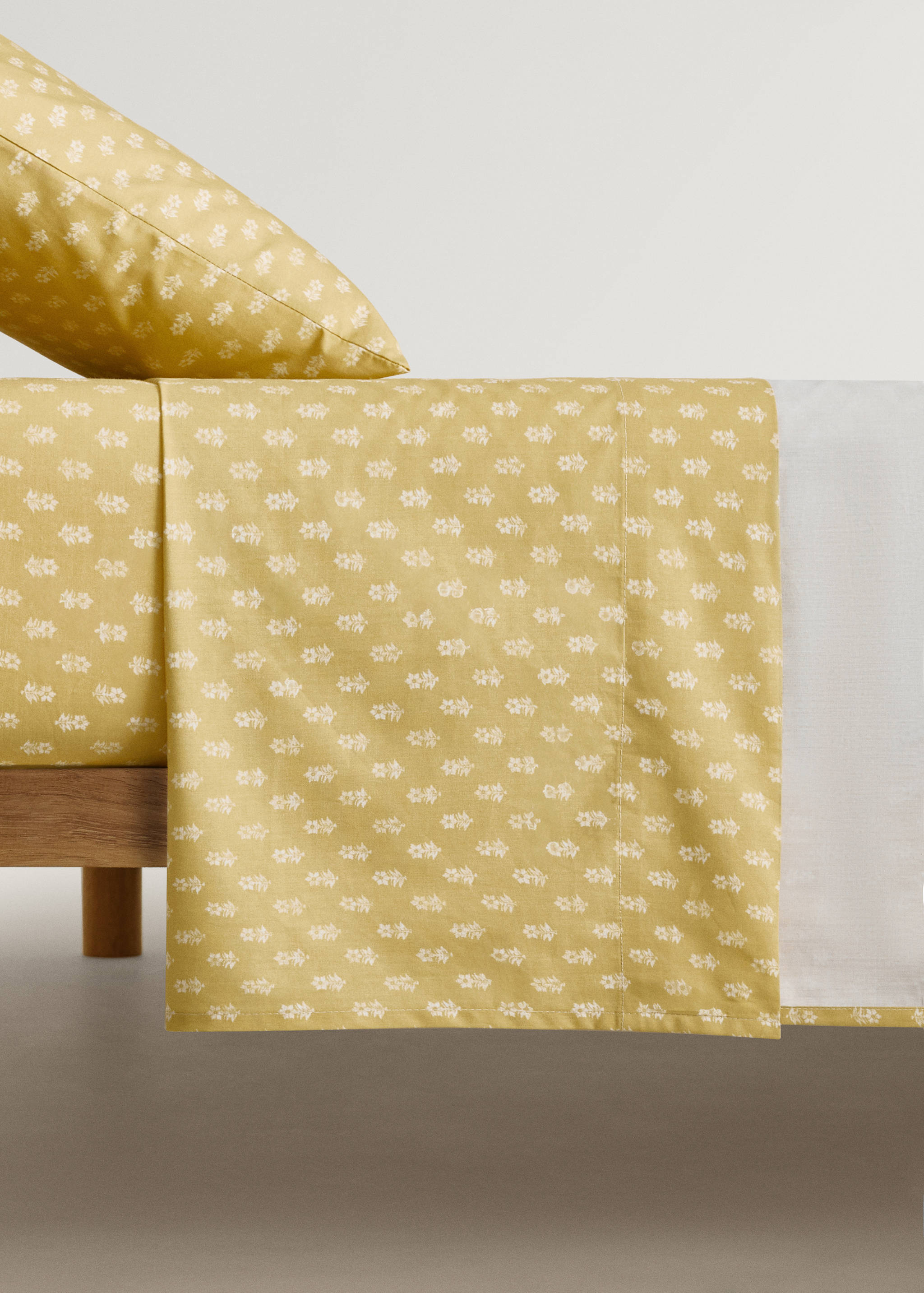 Cotton percale small-flower top sheet for cot - Article without model