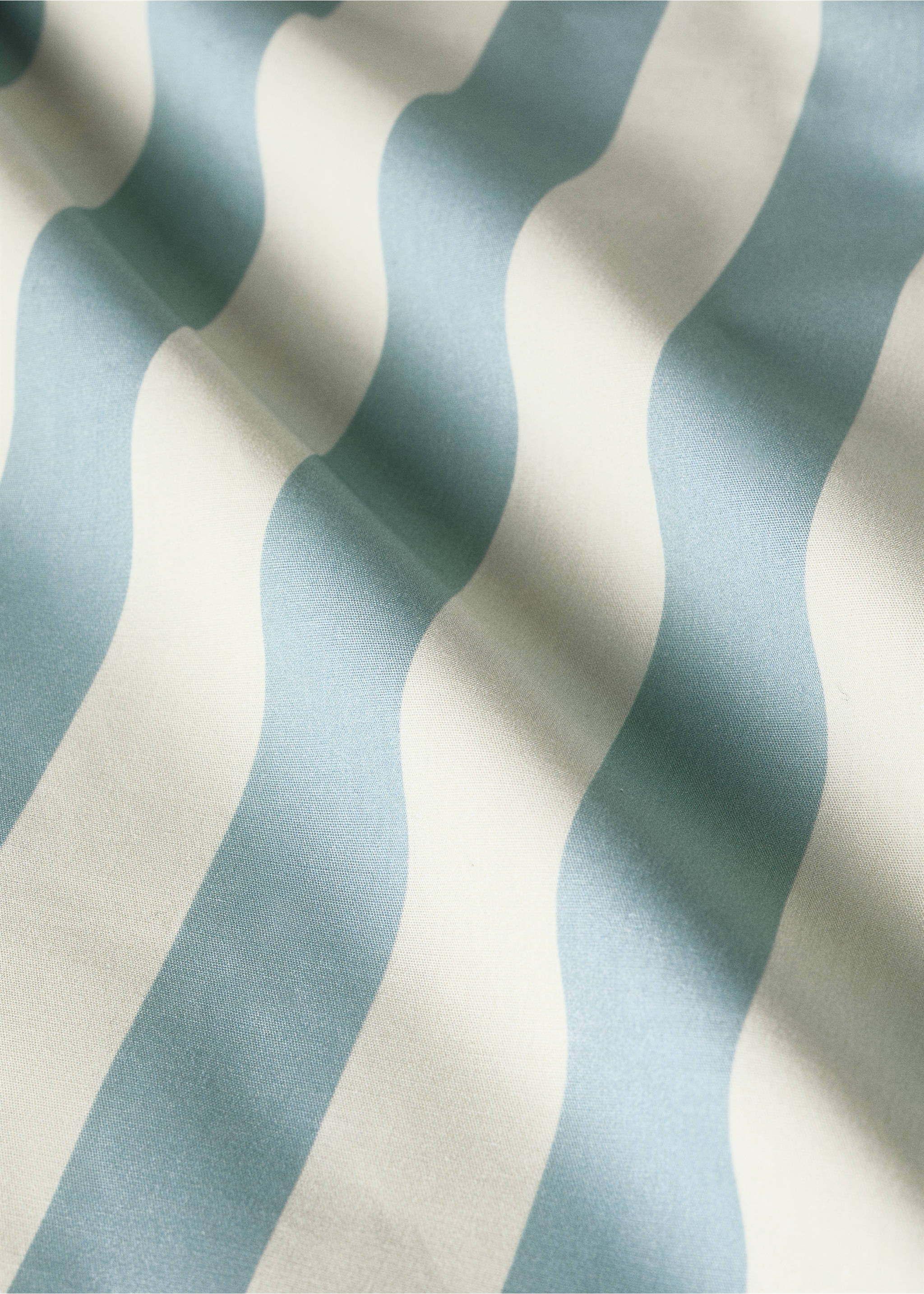 Cotton percale thick-striped children's fitted sheet for 90cm bed - Details of the article 2, Blue. Ref: 87024088-00.