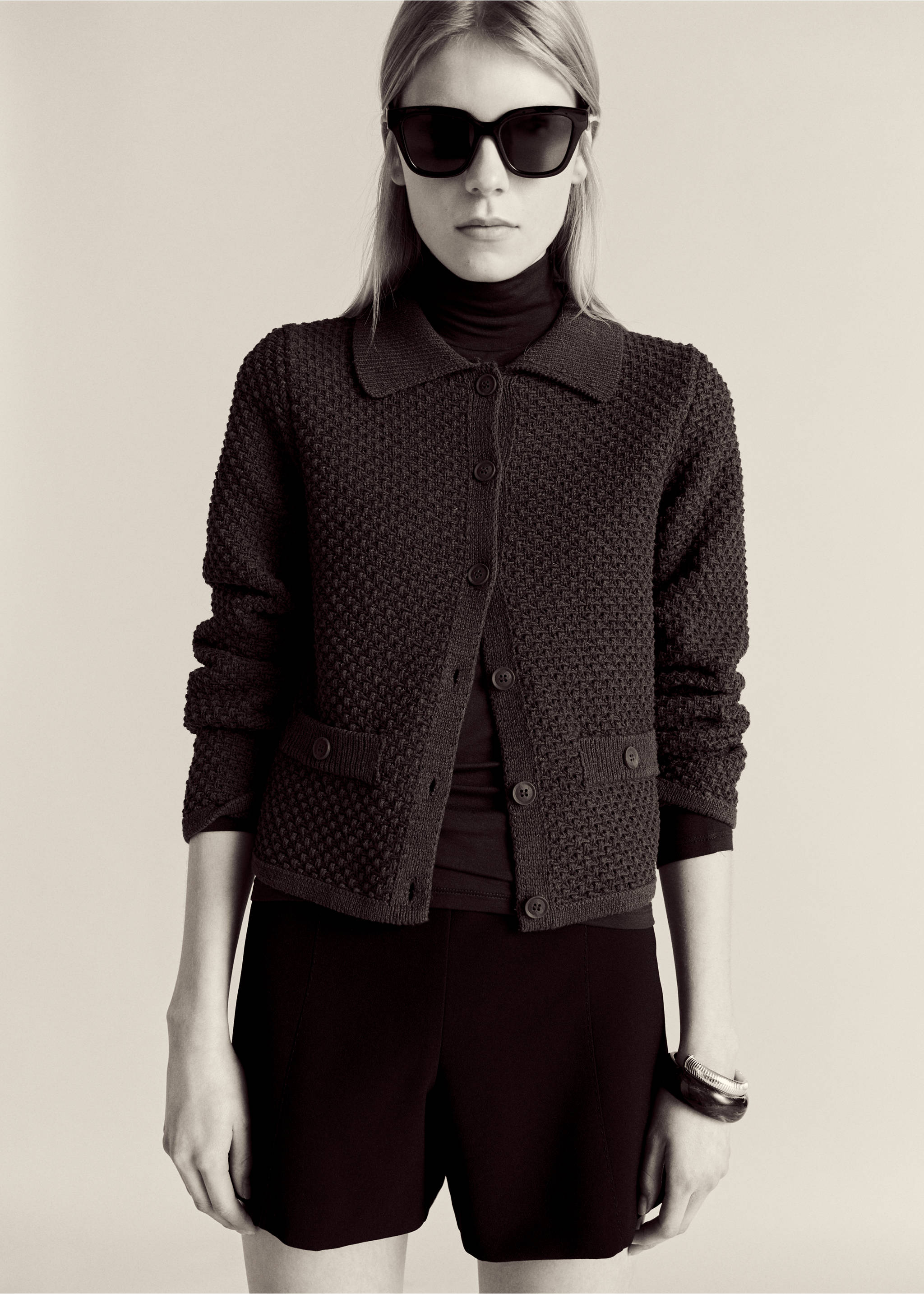 Polo-neck knitted jacket - Medium plane, Brown. Ref: 87024091-00.