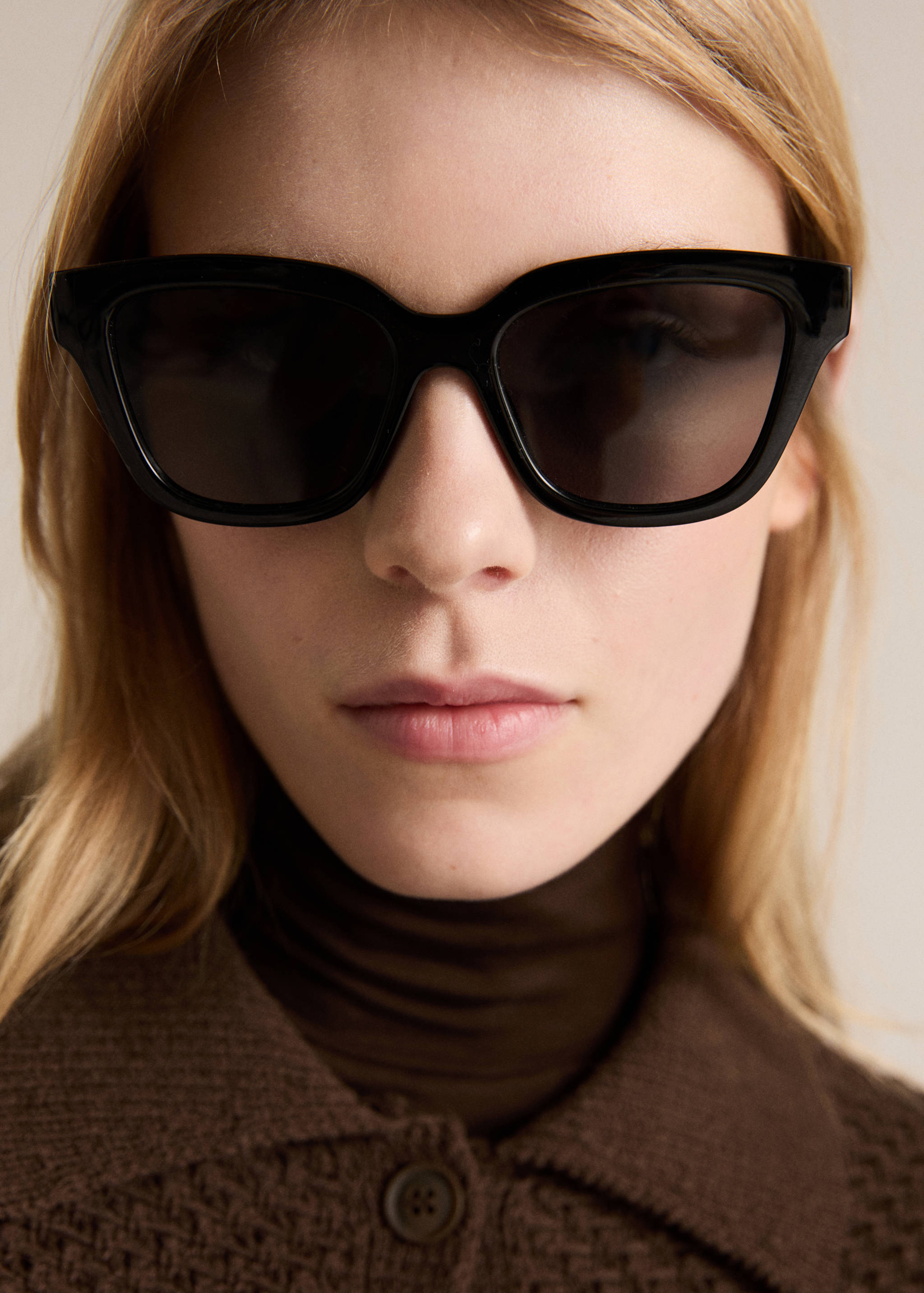 Polo-neck knitted jacket - Details of the article 1