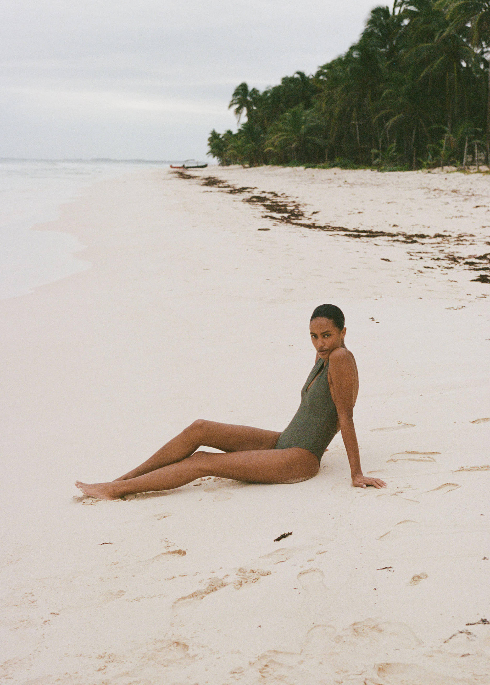 Swimsuit with back straps - Details of the article 2