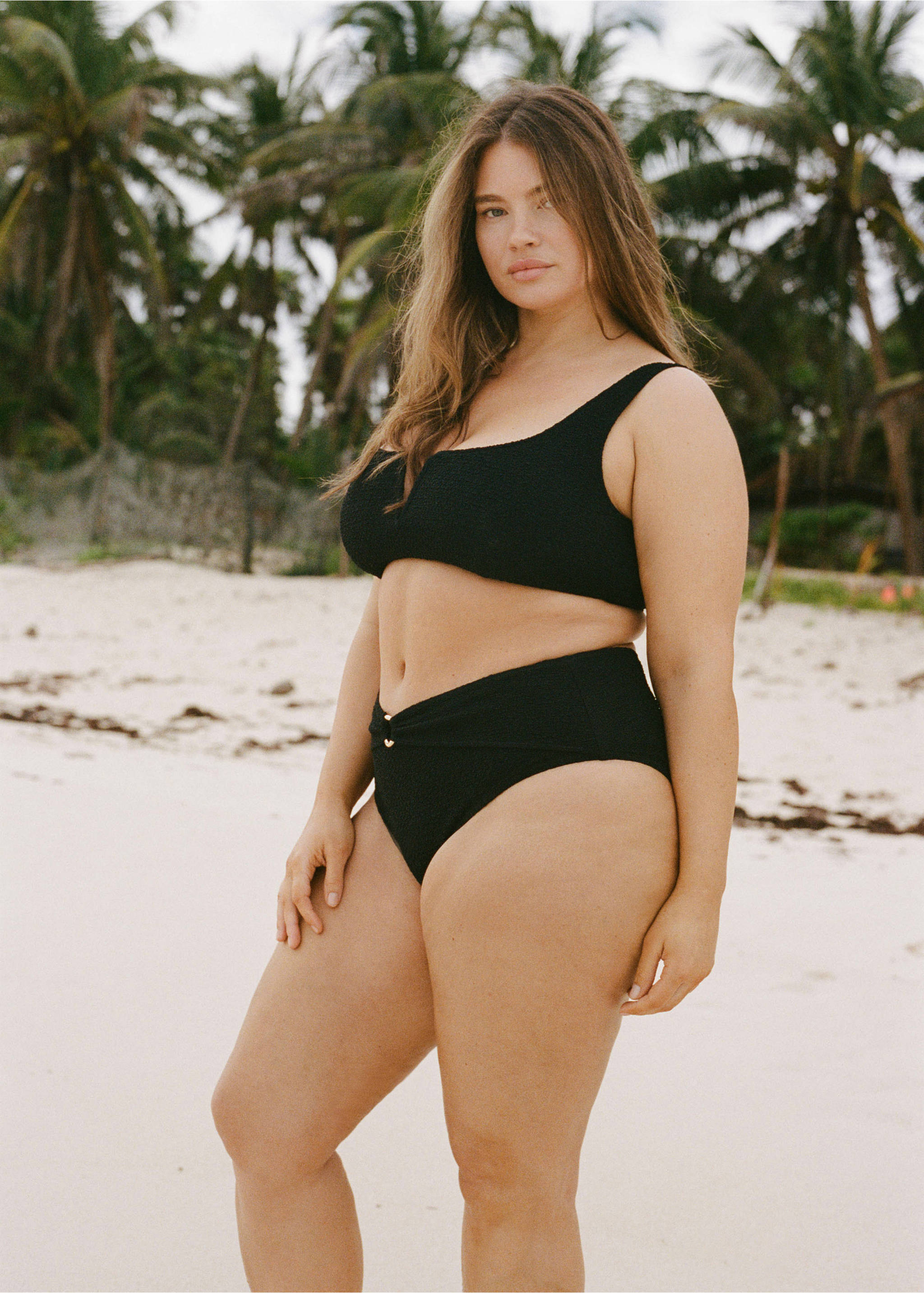 High-waisted towel-effect bikini bottom - Details of the article 3, Black. Ref: 87024397-00.