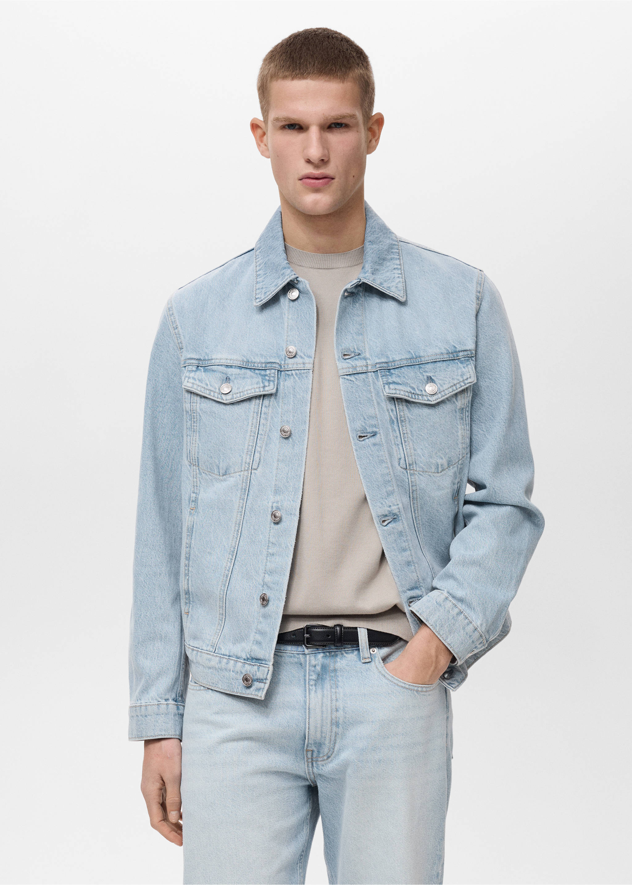 Denim jacket pockets - Medium plane, Light Blue. Ref: 87024400-00.