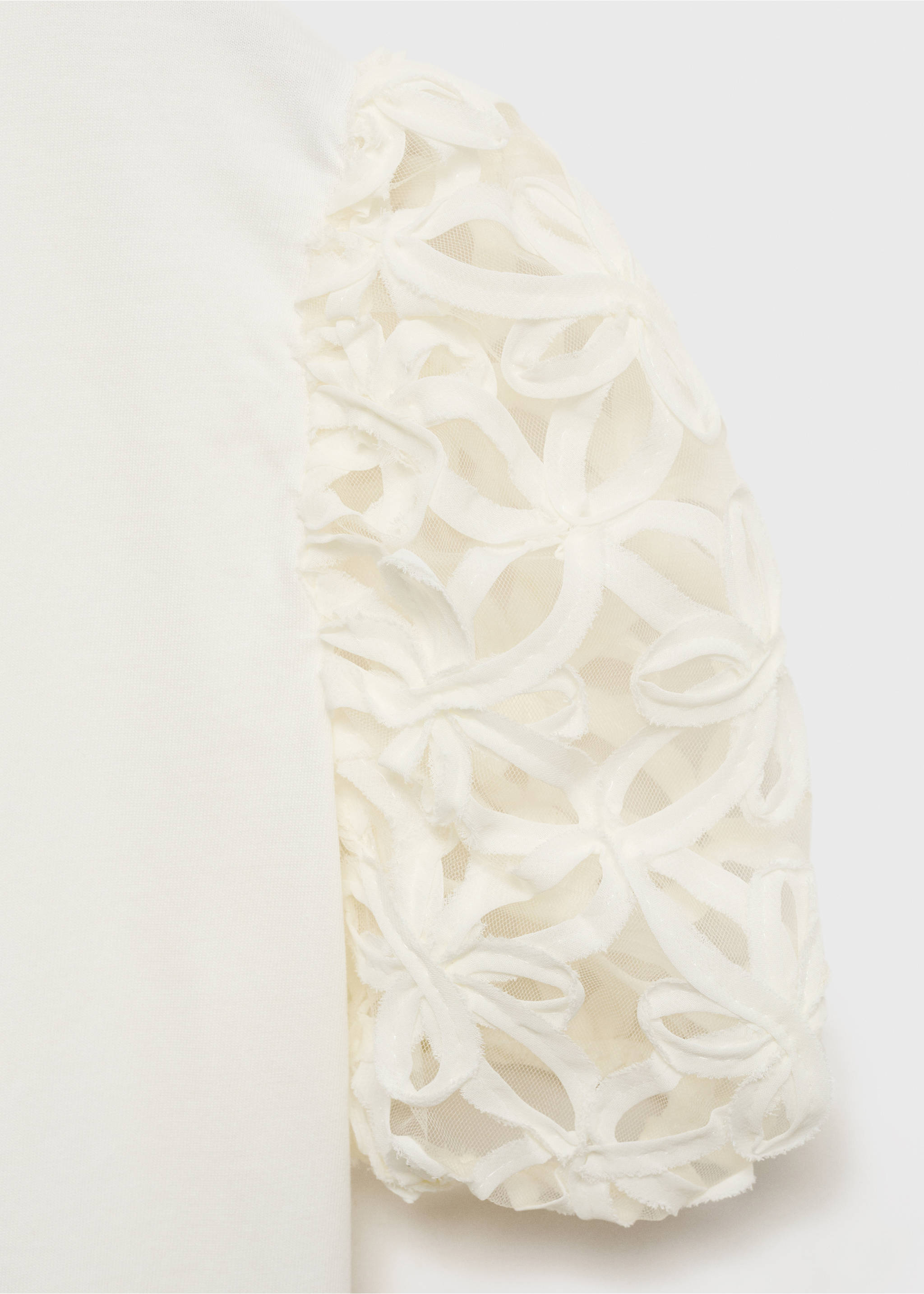 Embroidered short-sleeved t-shirt - Details of the article 8, Off White. Ref: 87024402-00.