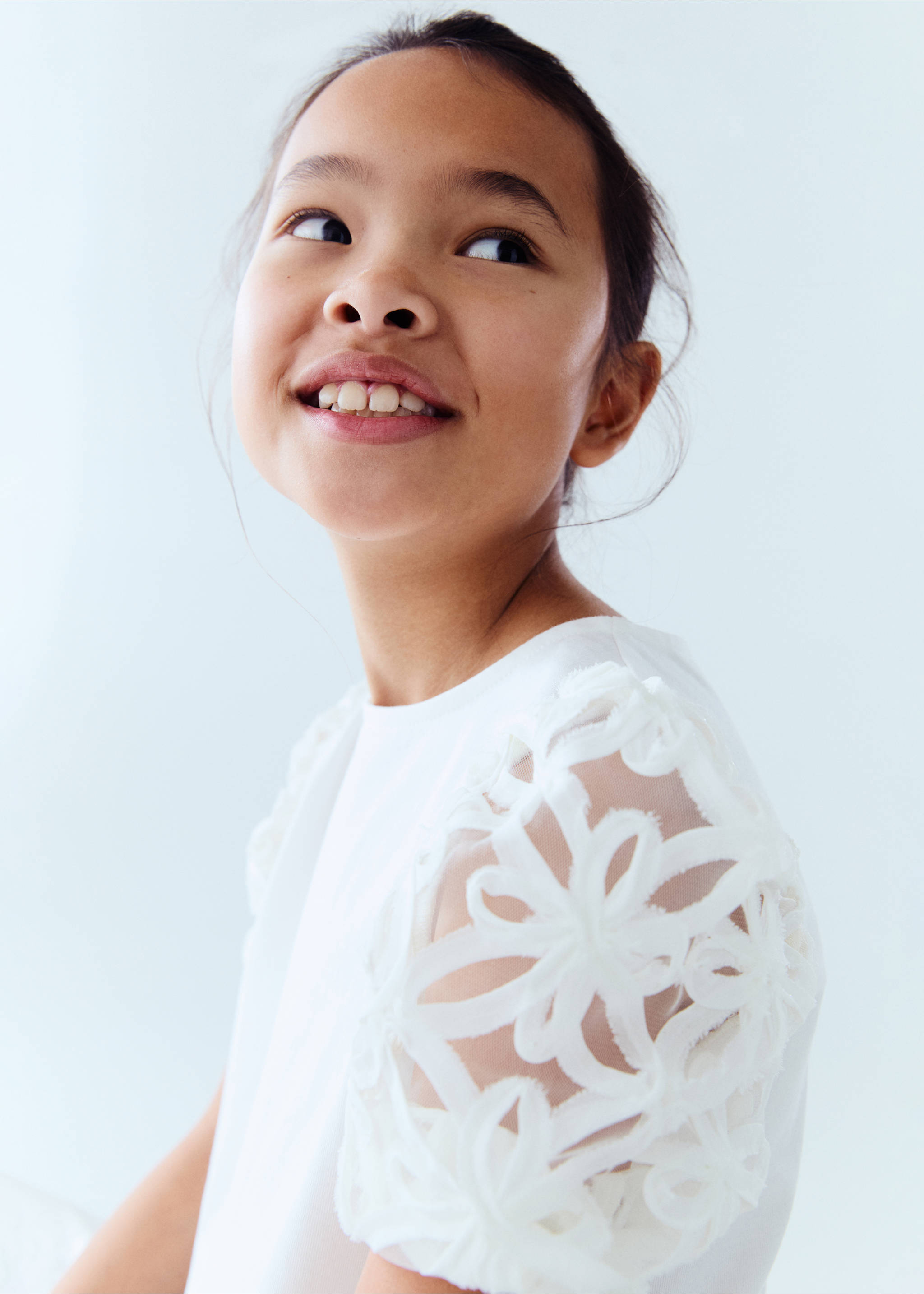 Embroidered short-sleeved t-shirt - Details of the article 5, Off White. Ref: 87024402-00.