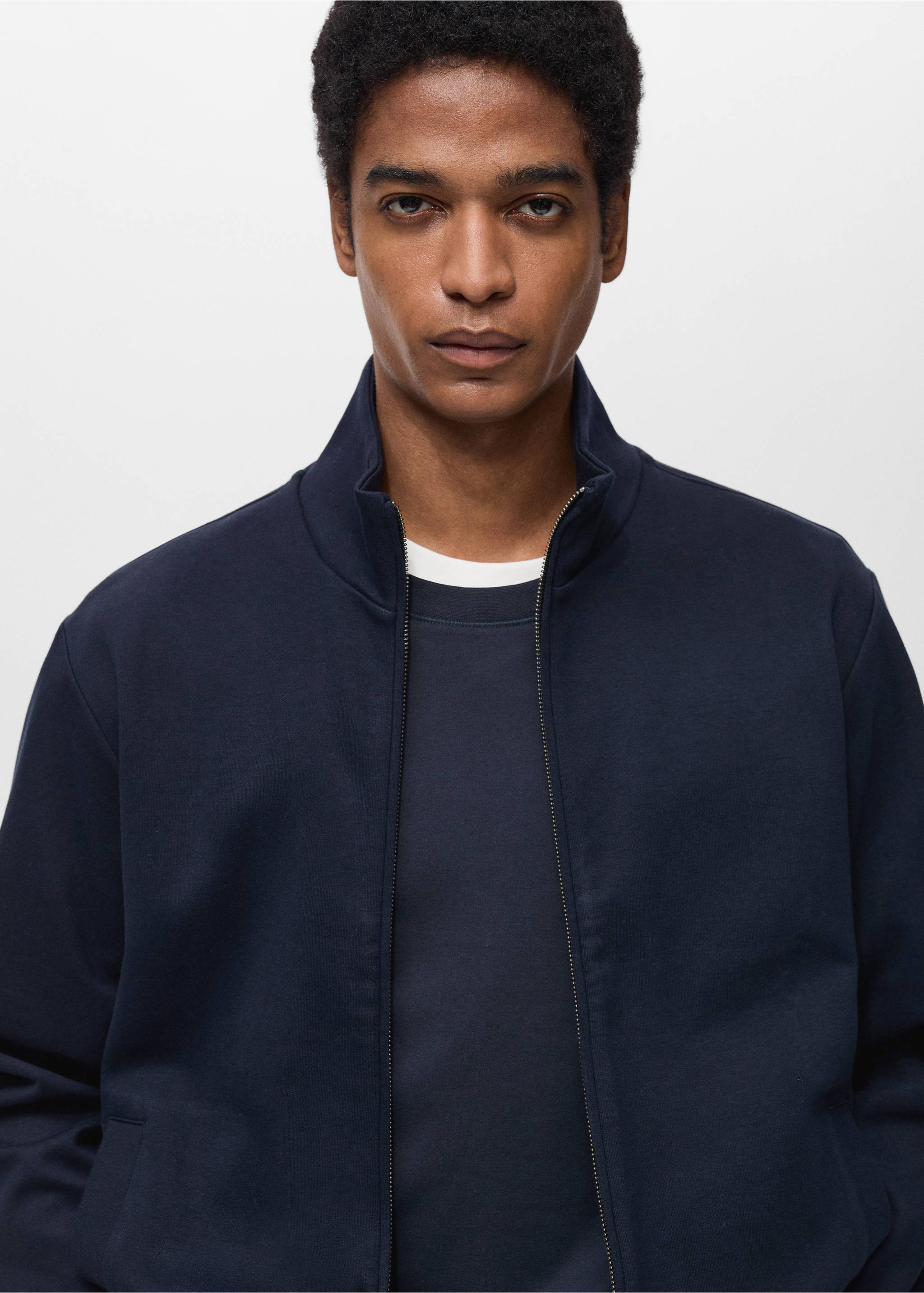 Cotton perkins-neck sweatshirt with zip - Details of the article 1, Night Blue. Ref: 87024411-00.