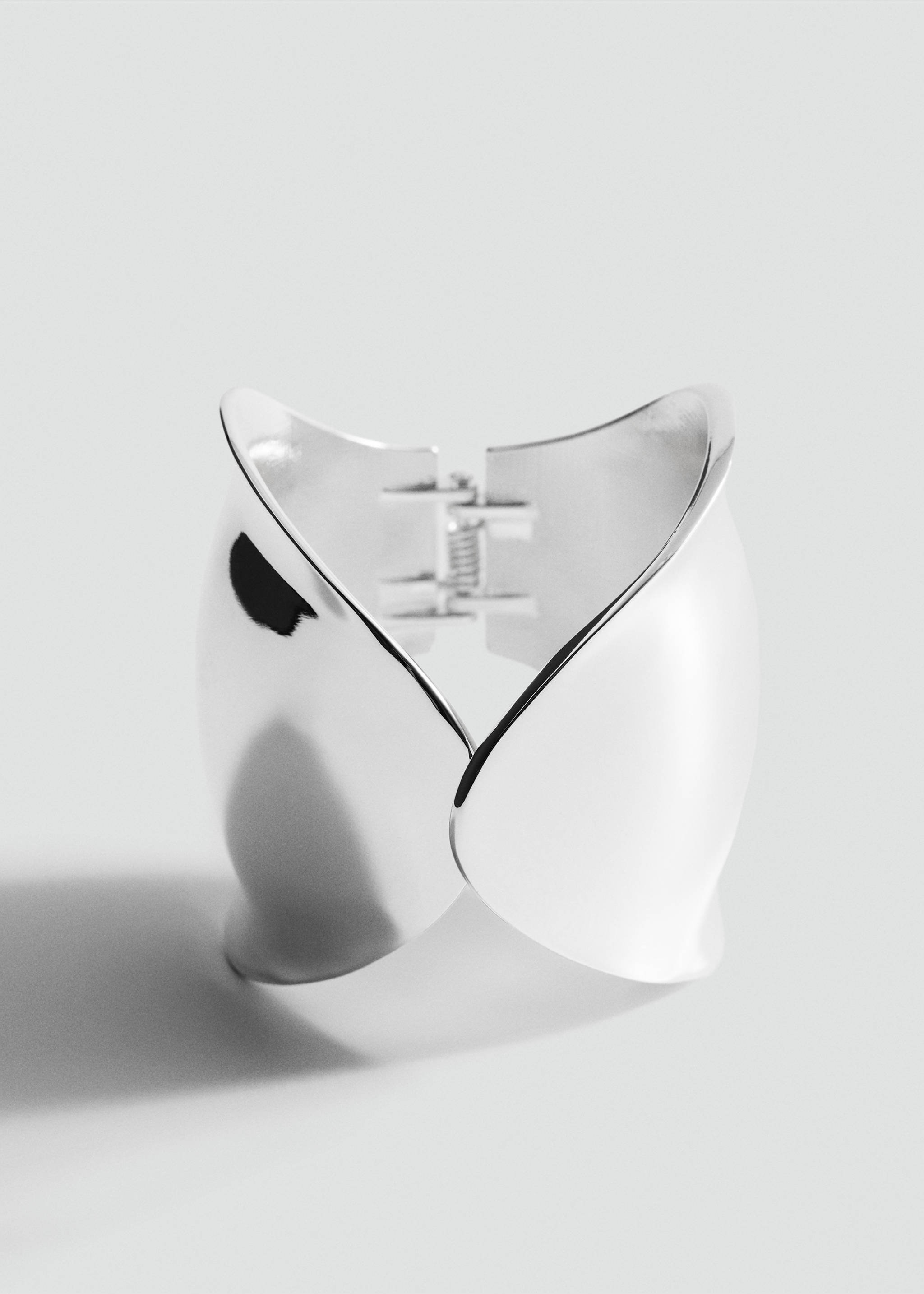 Styvt armband volym - Bild av mittparti, Silverfärgad. Ref: 87024414-00.