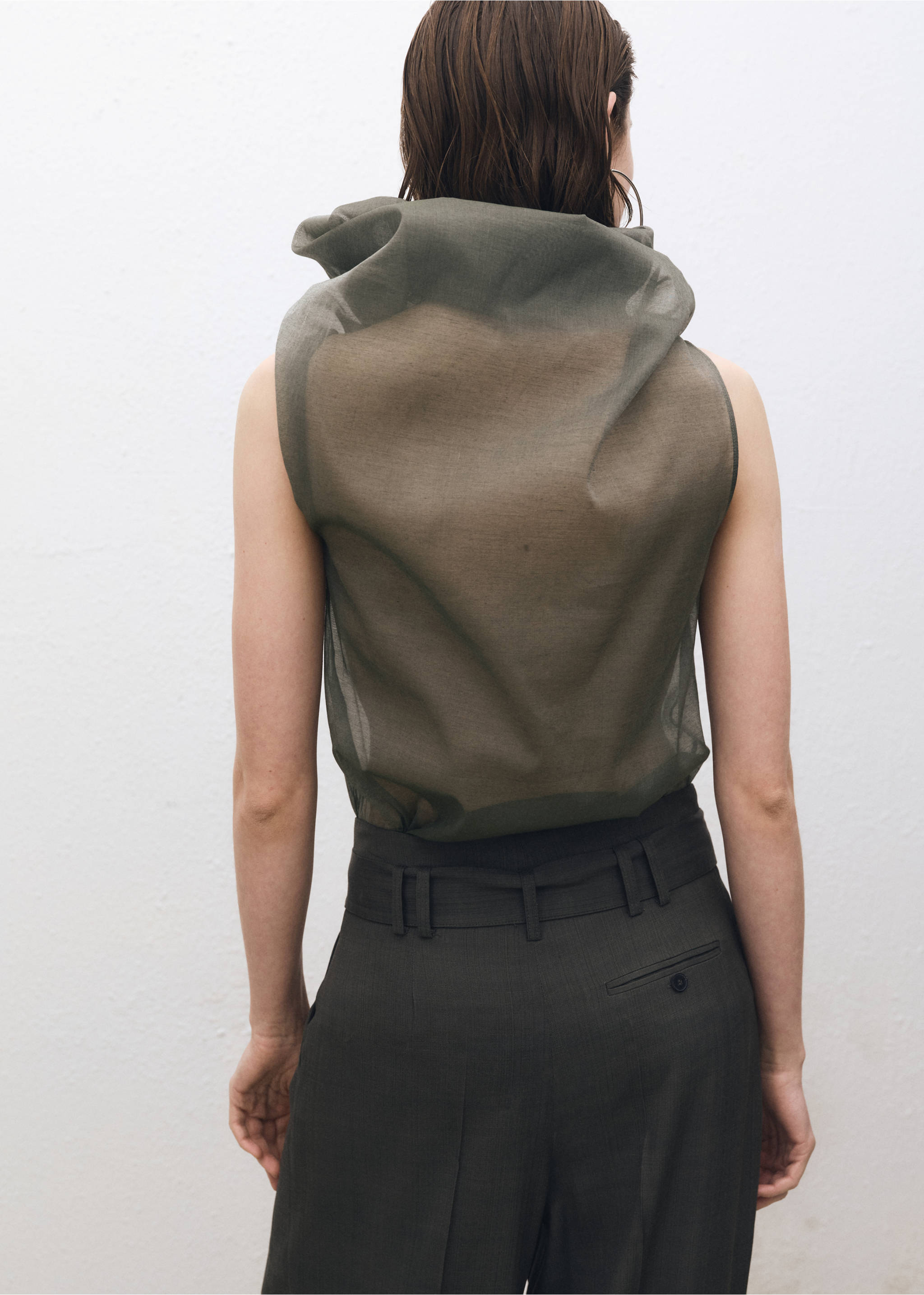 Silk blouse with asymmetrical neckline - Reverse of the article, Forest Green. Ref: 87024419-00.
