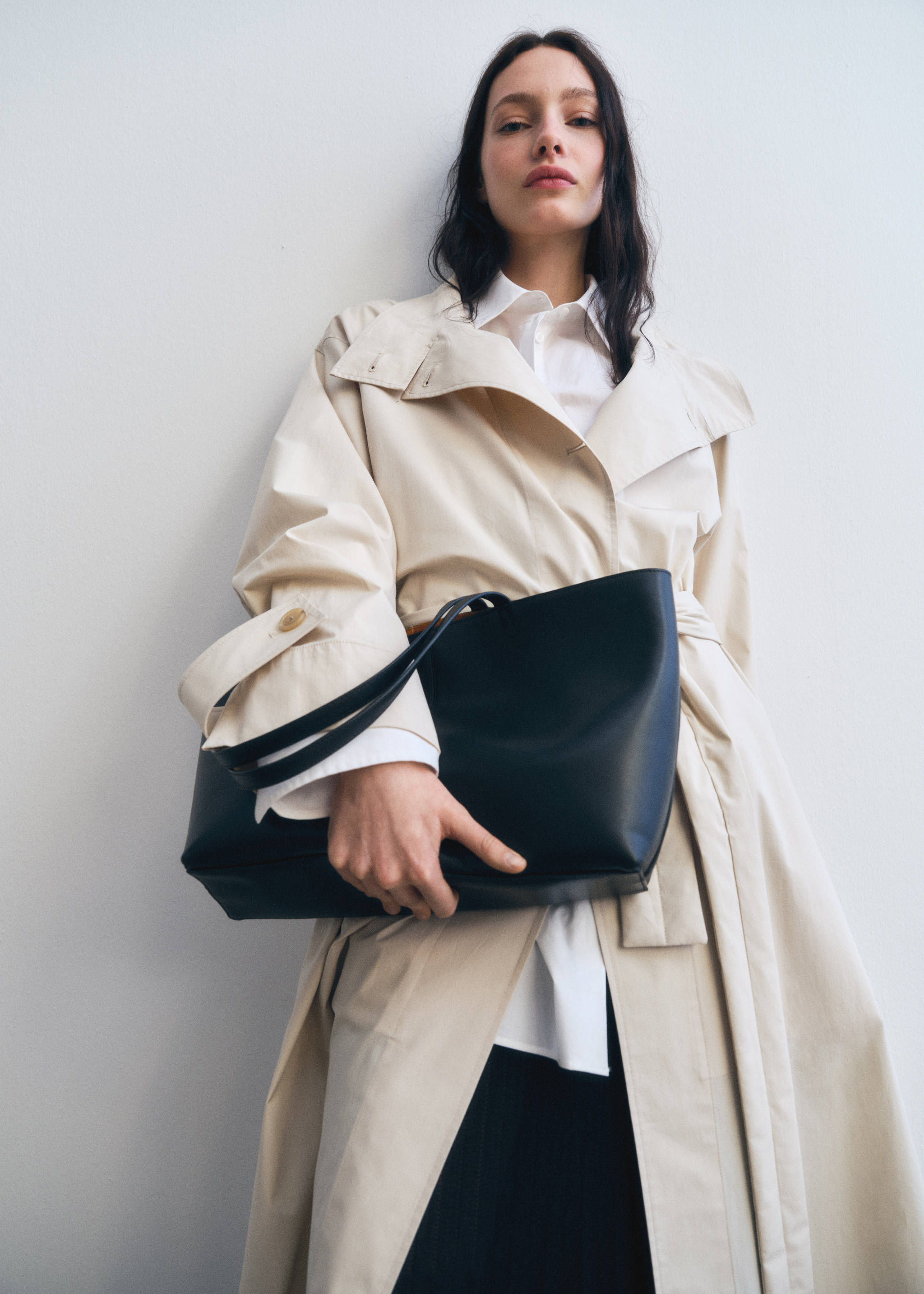 Medium leather shopper bag - General plane, Black. Ref: 87024420-00.