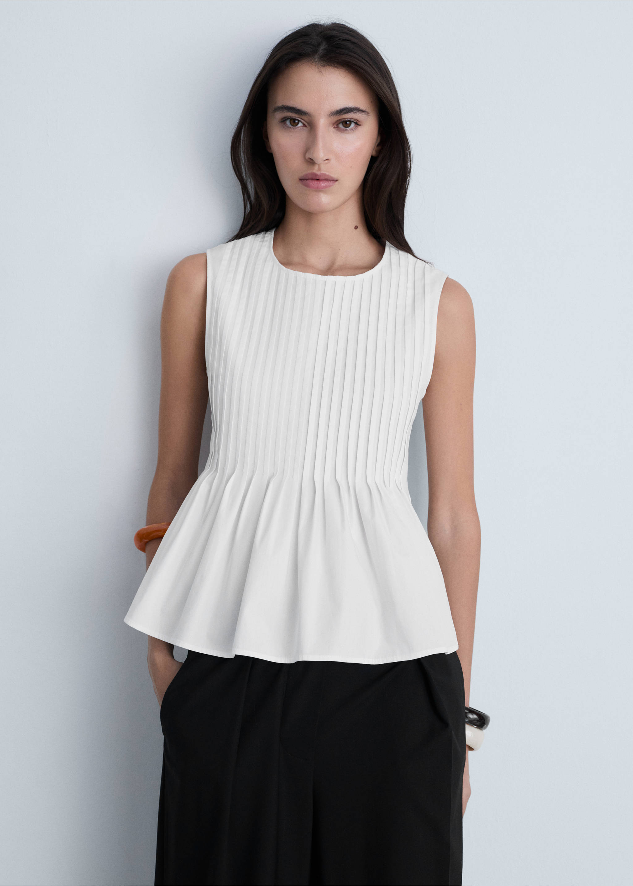Cotton pleats top - Medium plane, White. Ref: 87024777-00.
