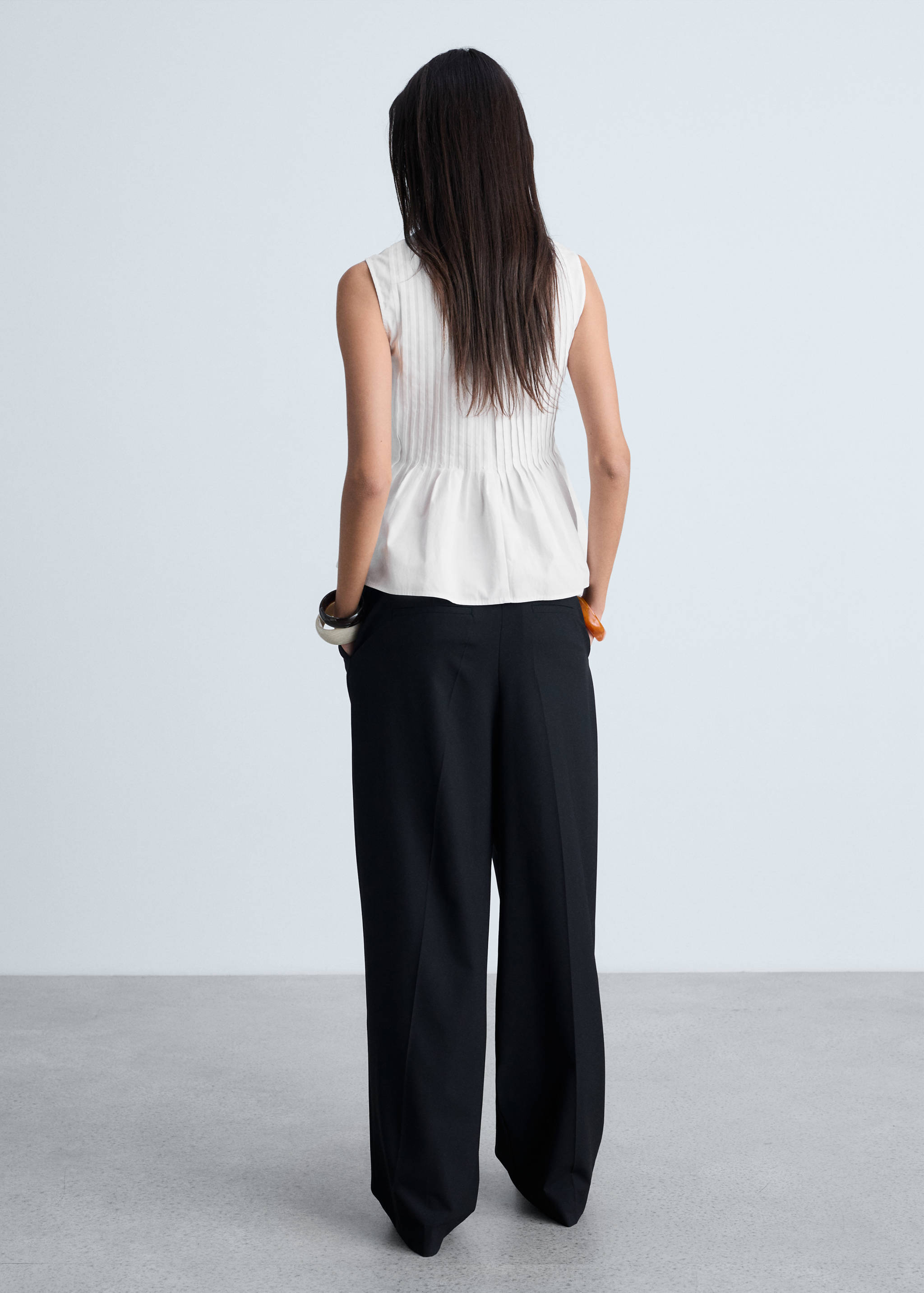 Cotton pleats top - Reverse of the article