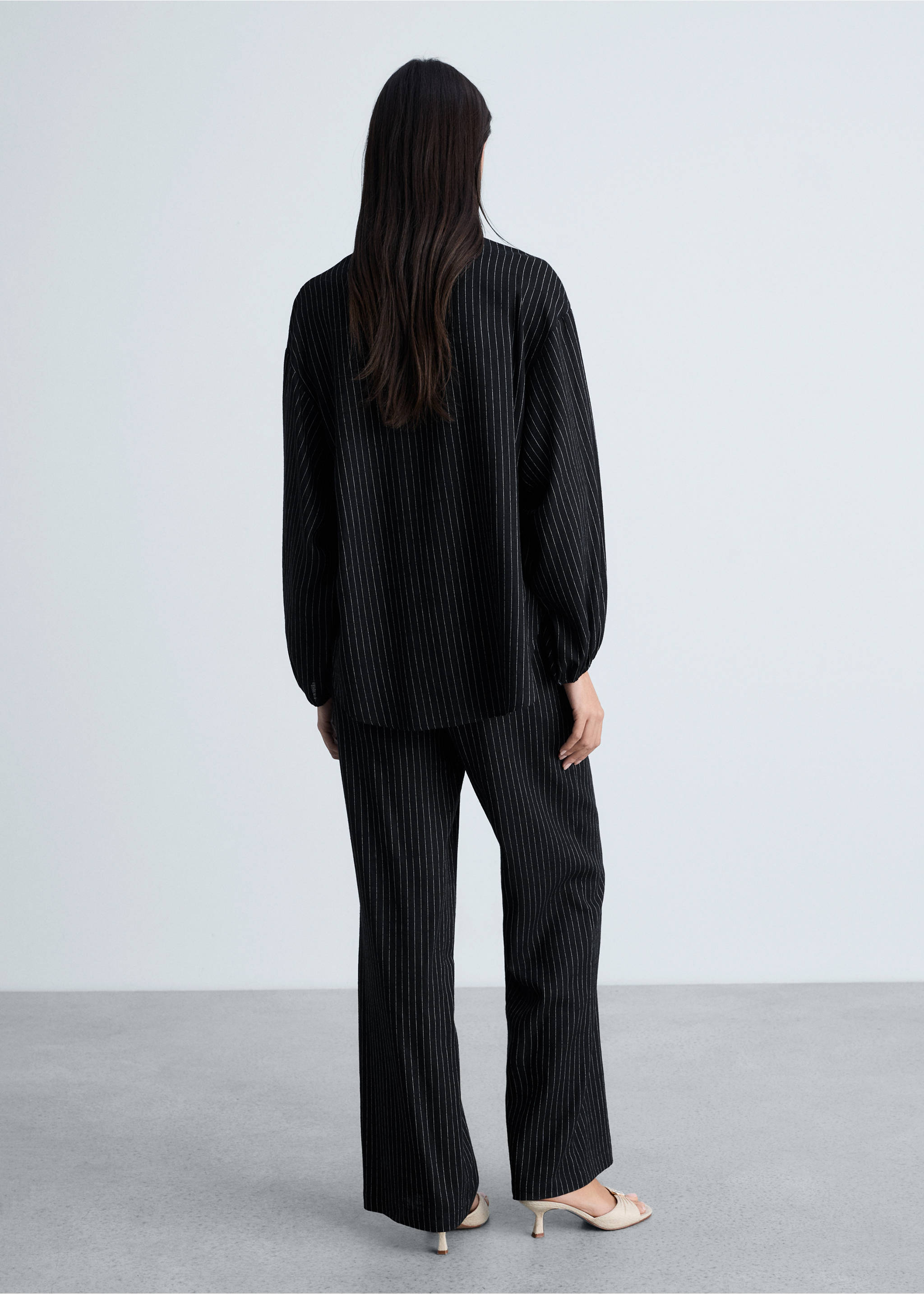 Pantalon droit à rayures - Verso de l’article, Noir. Ref: 87024780-00.