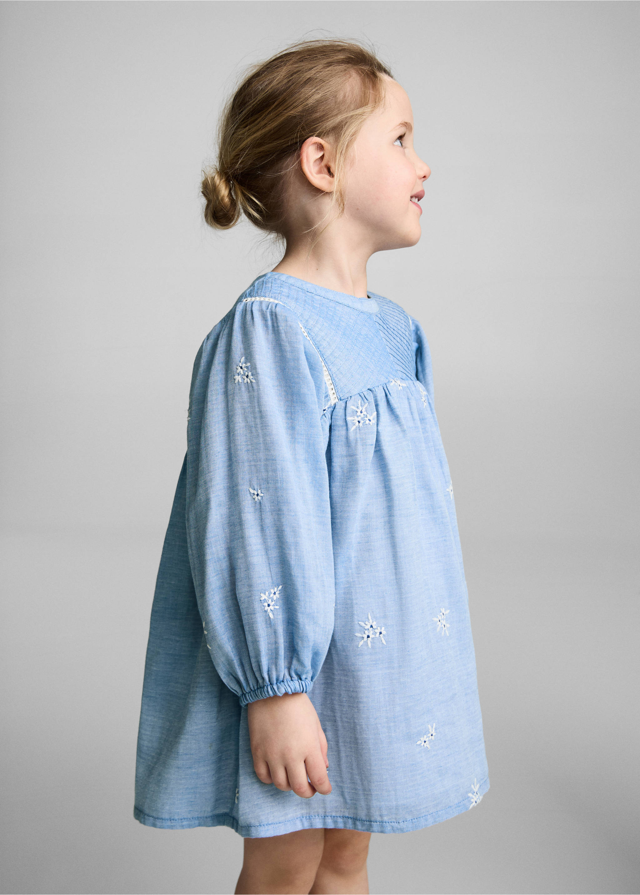 Vestido bordado algodón - Plano medio, Azul celeste. Ref: 87024797-00.