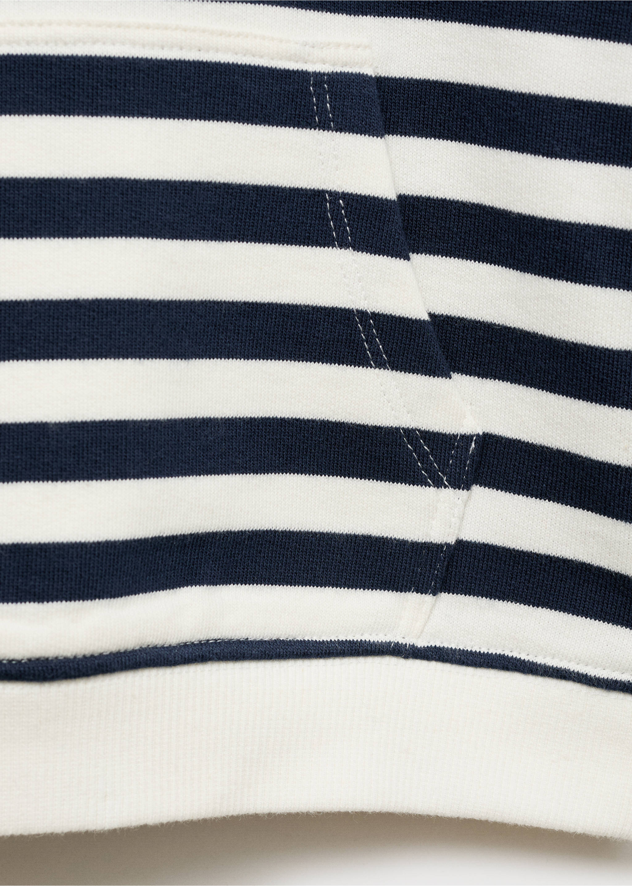 Gestreiftes Sweatshirt mit Kapuze - Detail des Artikels 0, Dunkles Marineblau. Ref: 87024798-00.