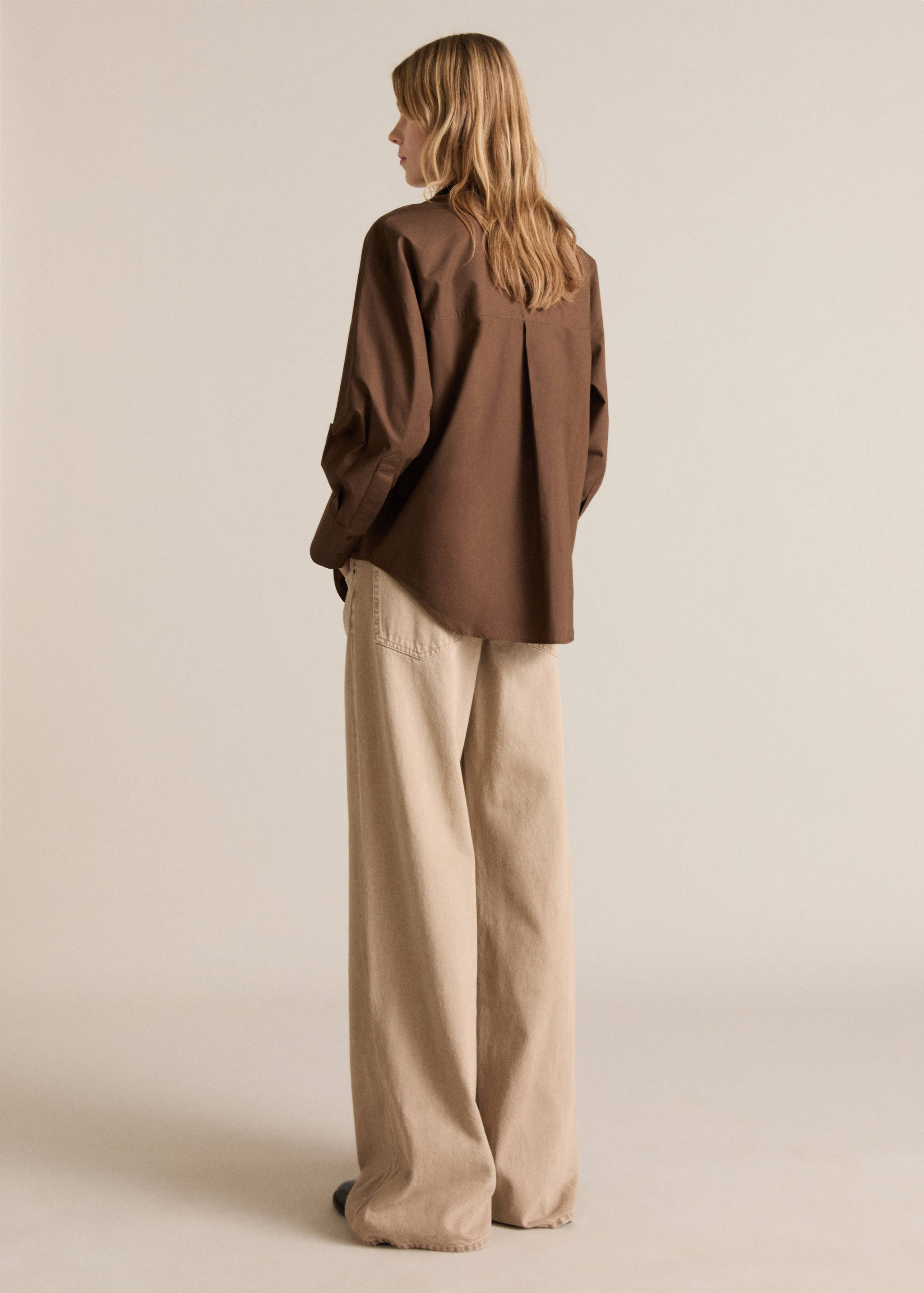 Camisa recta 100% algodón - Reverso del artículo