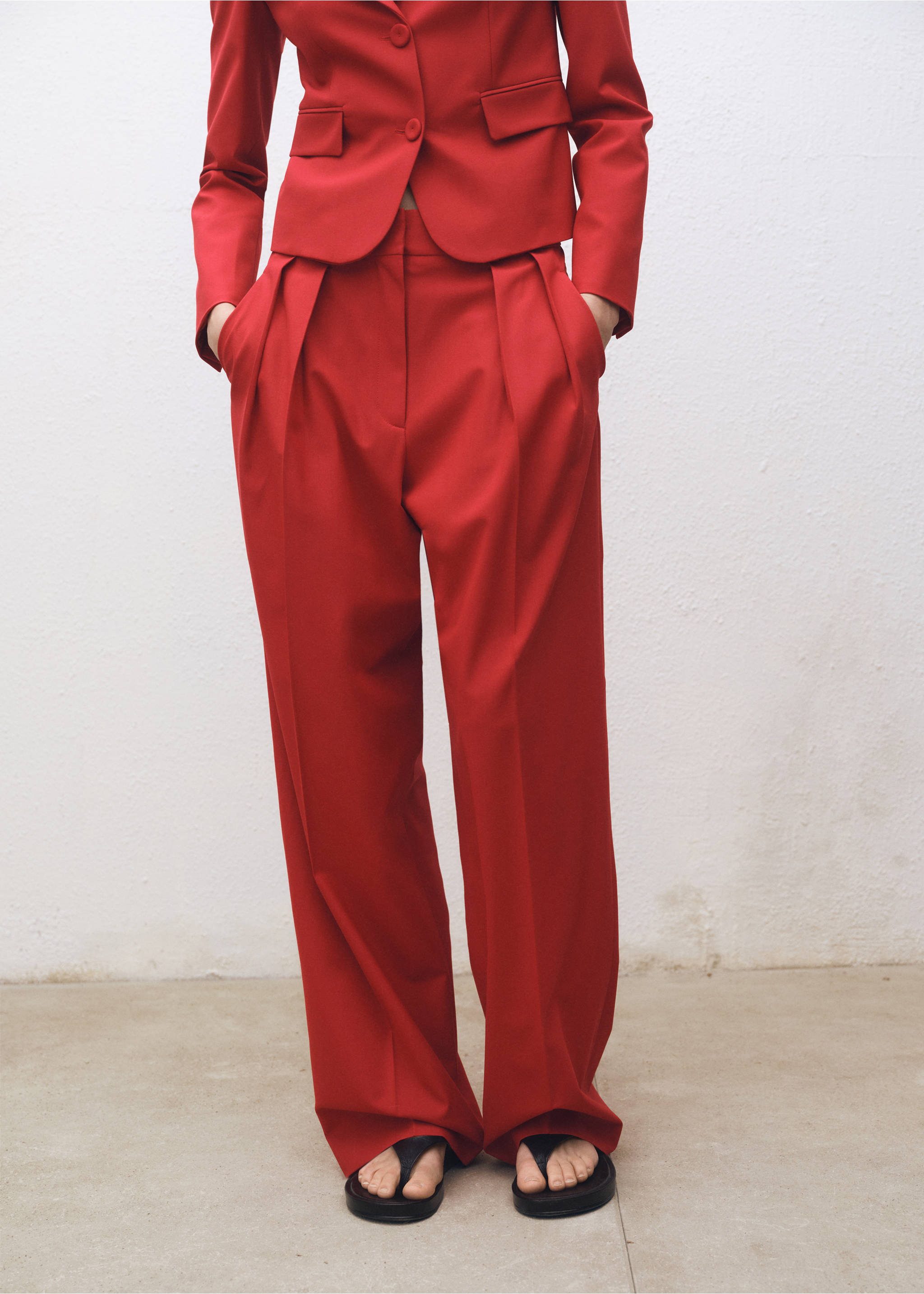 Wide leg wool-blend suit trousers - Medium plane, Red. Ref: 87024813-00.