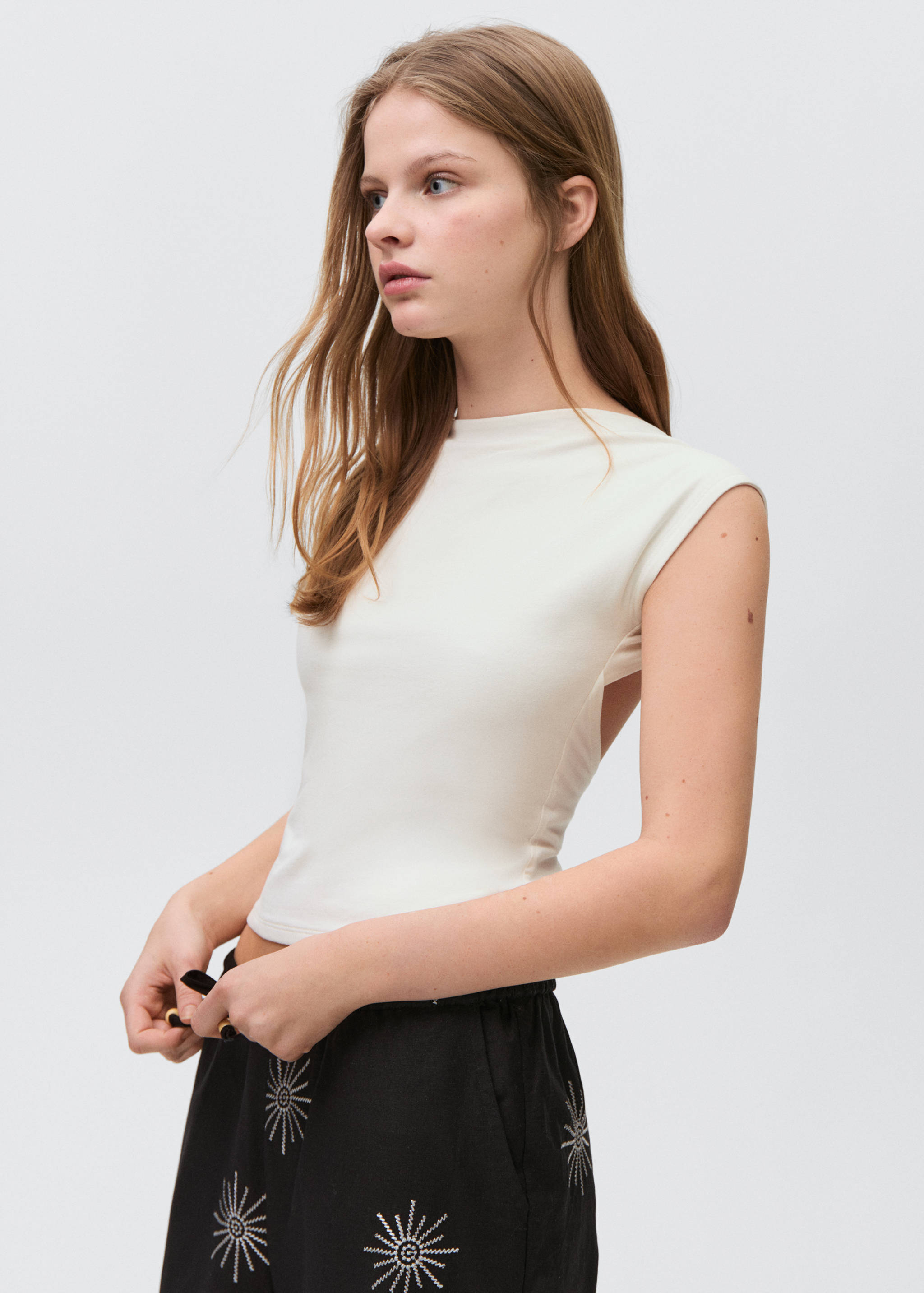 T-shirt with open back - Medium plane