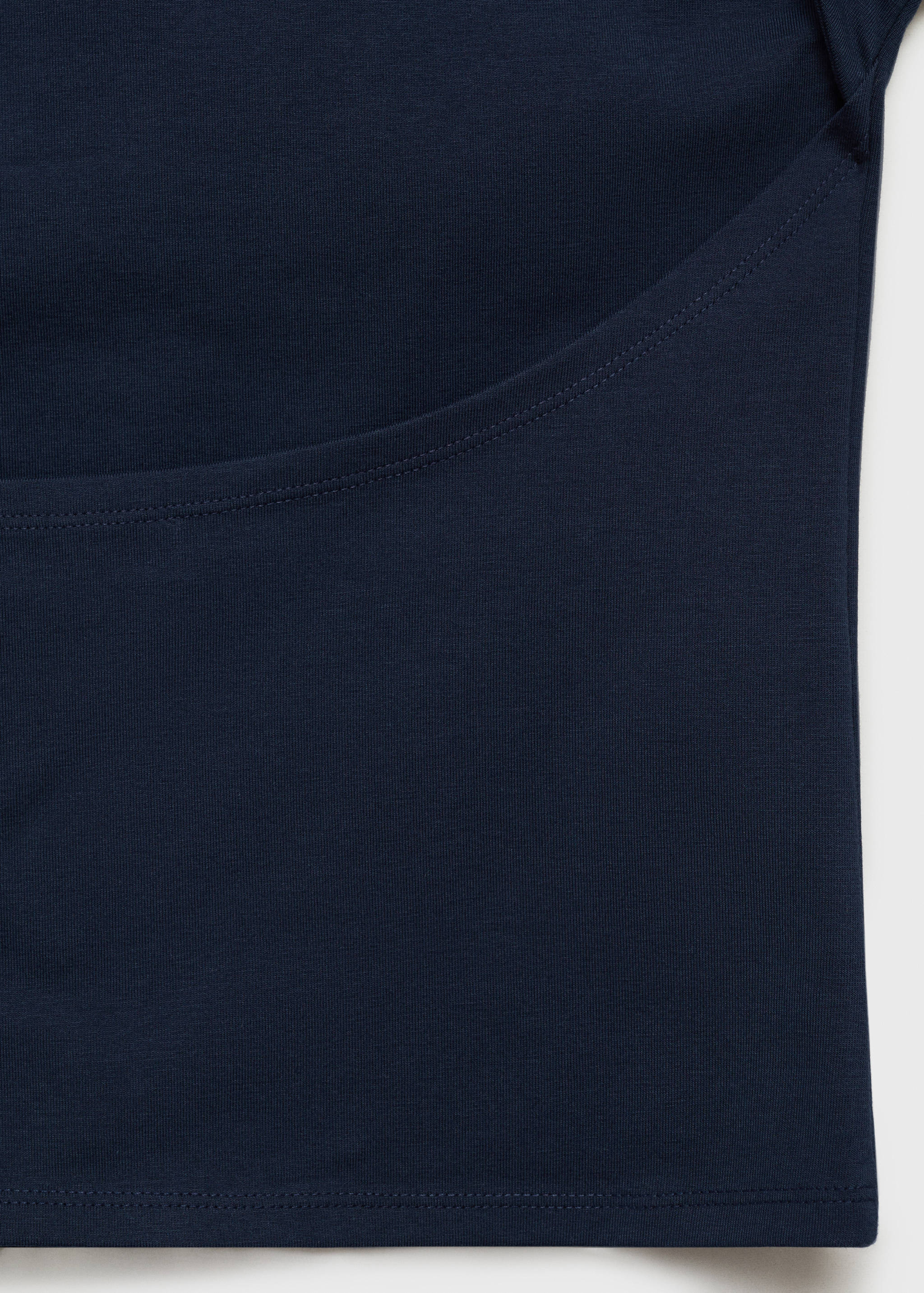 T-shirt with open back - Details of the article 0